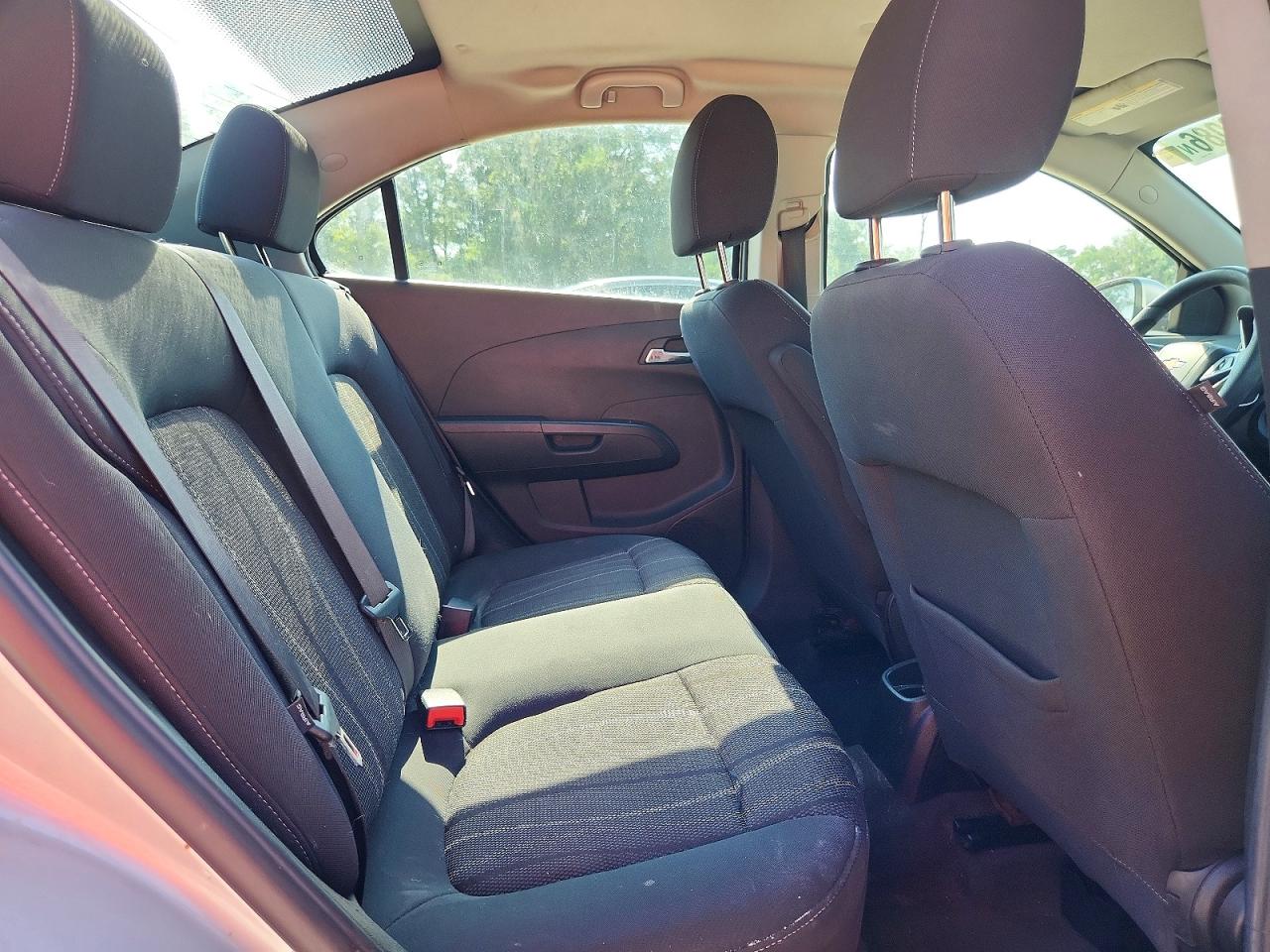2015 Chevrolet Sonic Lt Silver vin: 1G1JC5SGXF4203846