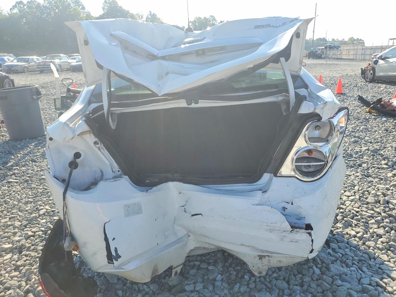 2015 Chevrolet Sonic Lt White vin: 1G1JC5SH0F4138188