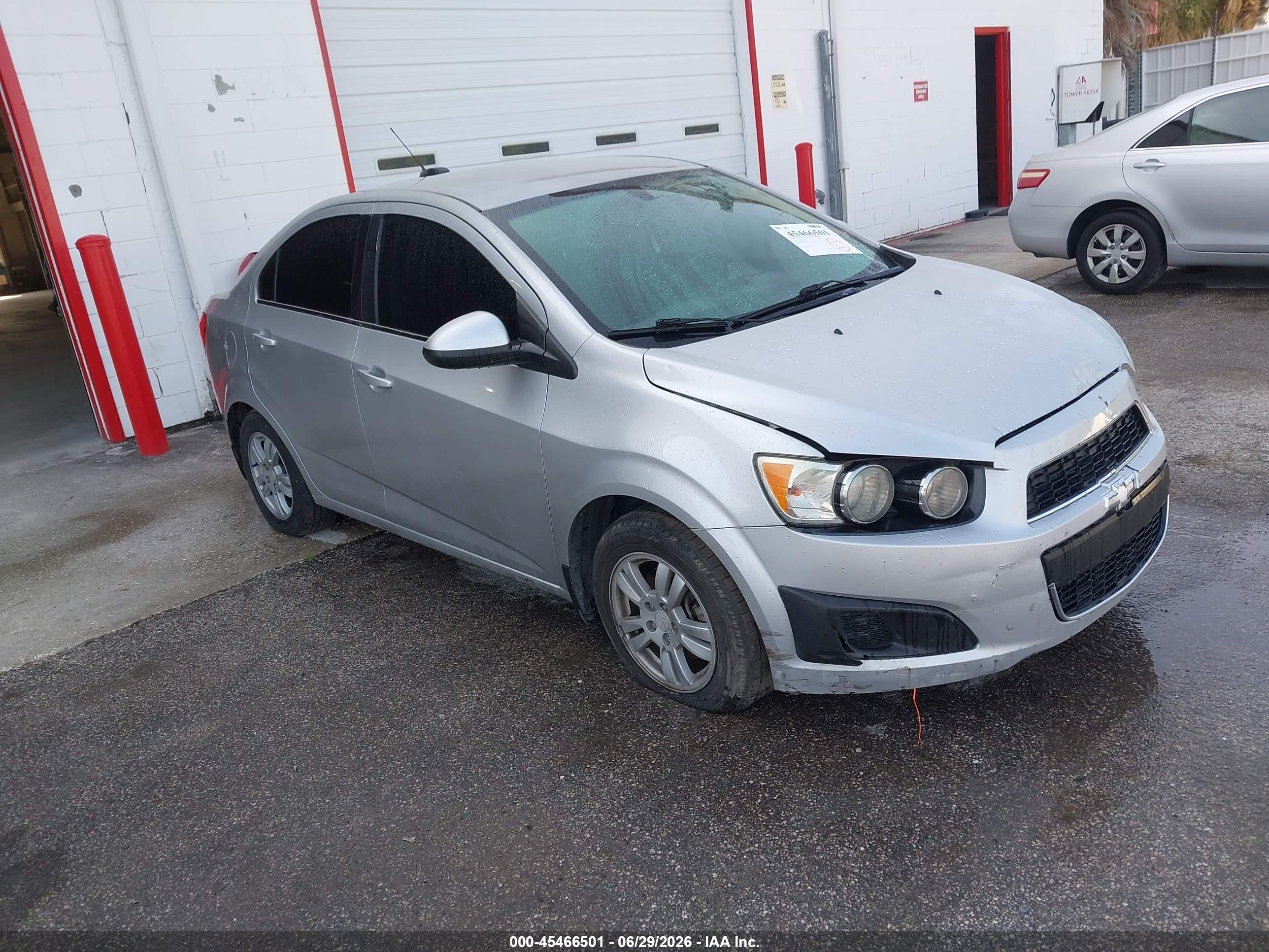 2015 Chevrolet Sonic Lt Auto Silver vin: 1G1JC5SH0F4220180