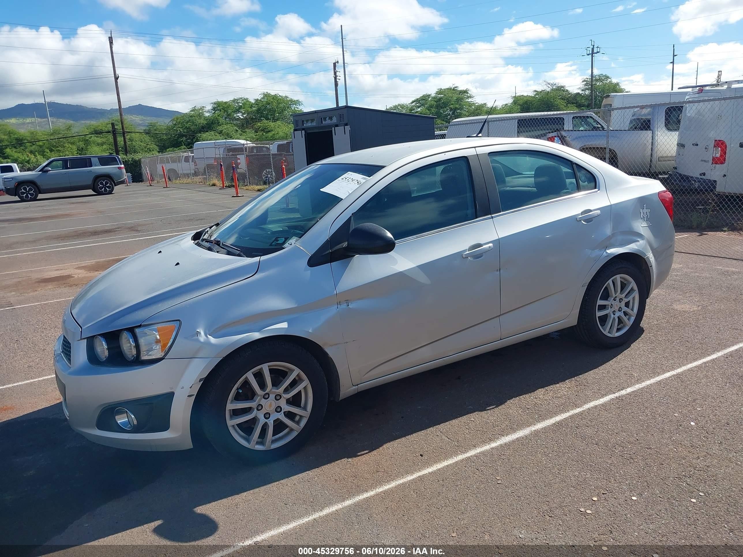 2012 Chevrolet Sonic 2lt Silver vin: 1G1JC5SH1C4119497