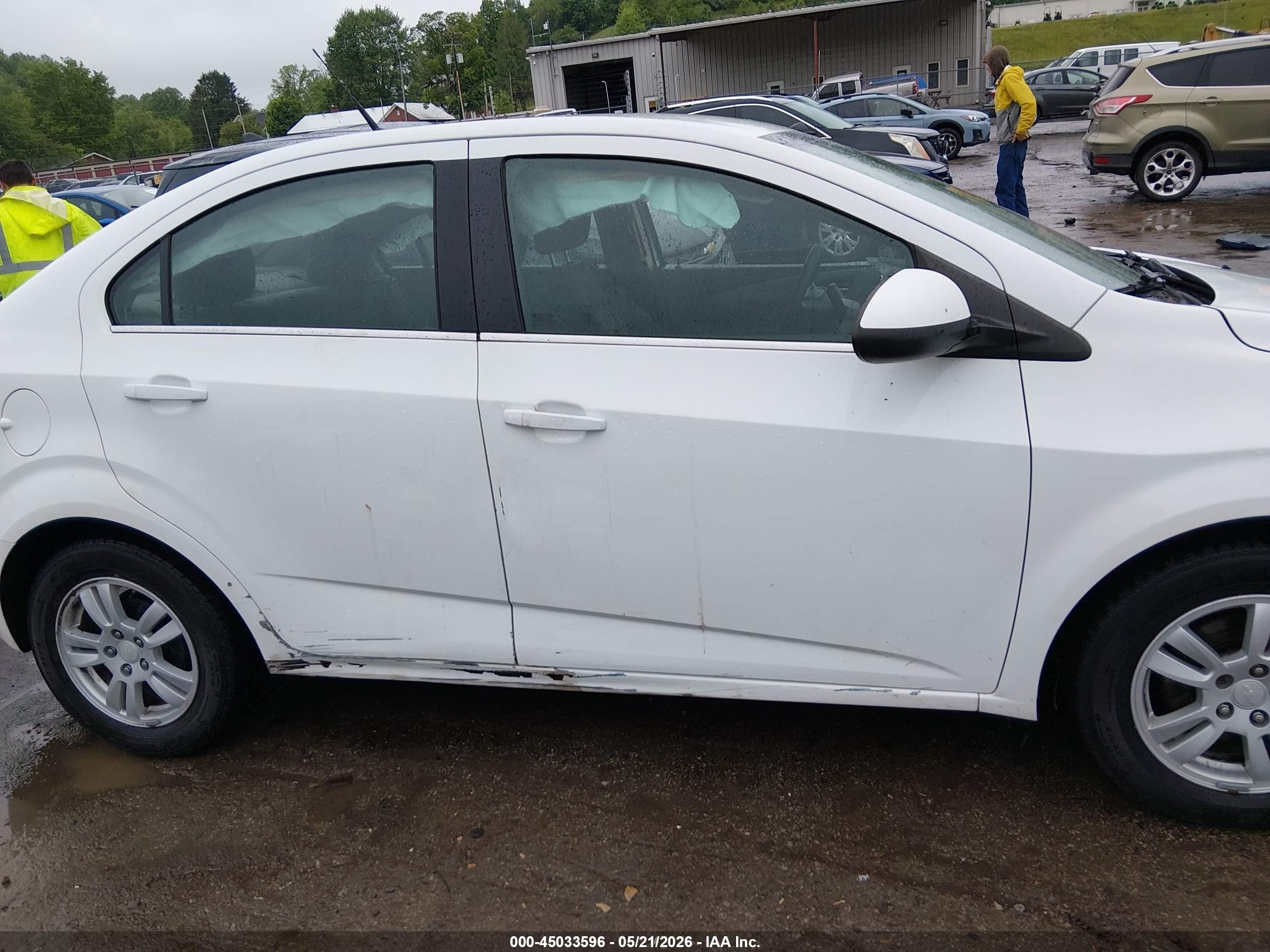 2013 Chevrolet Sonic Lt Auto White vin: 1G1JC5SH1D4258028