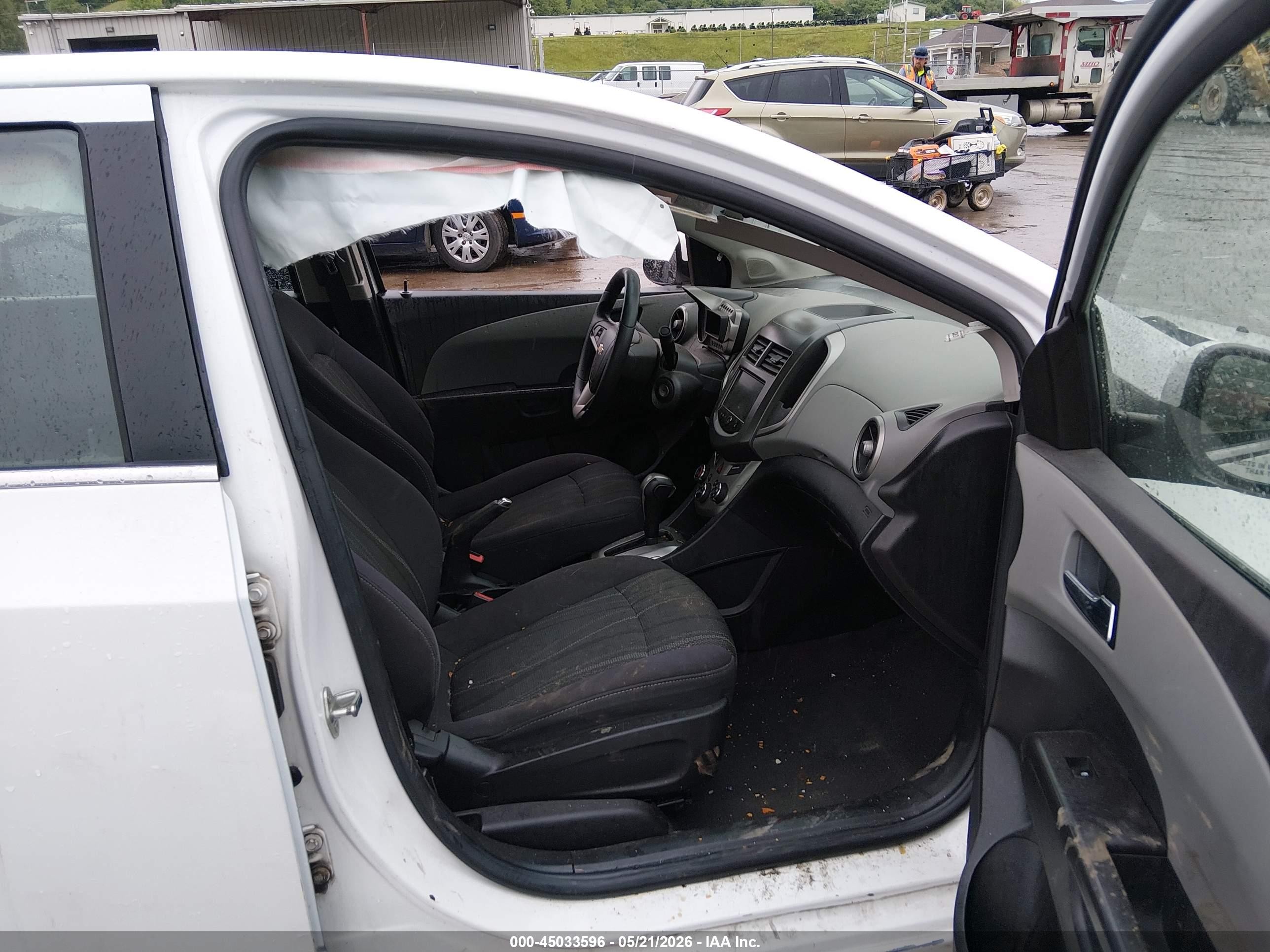 2013 Chevrolet Sonic Lt Auto White vin: 1G1JC5SH1D4258028