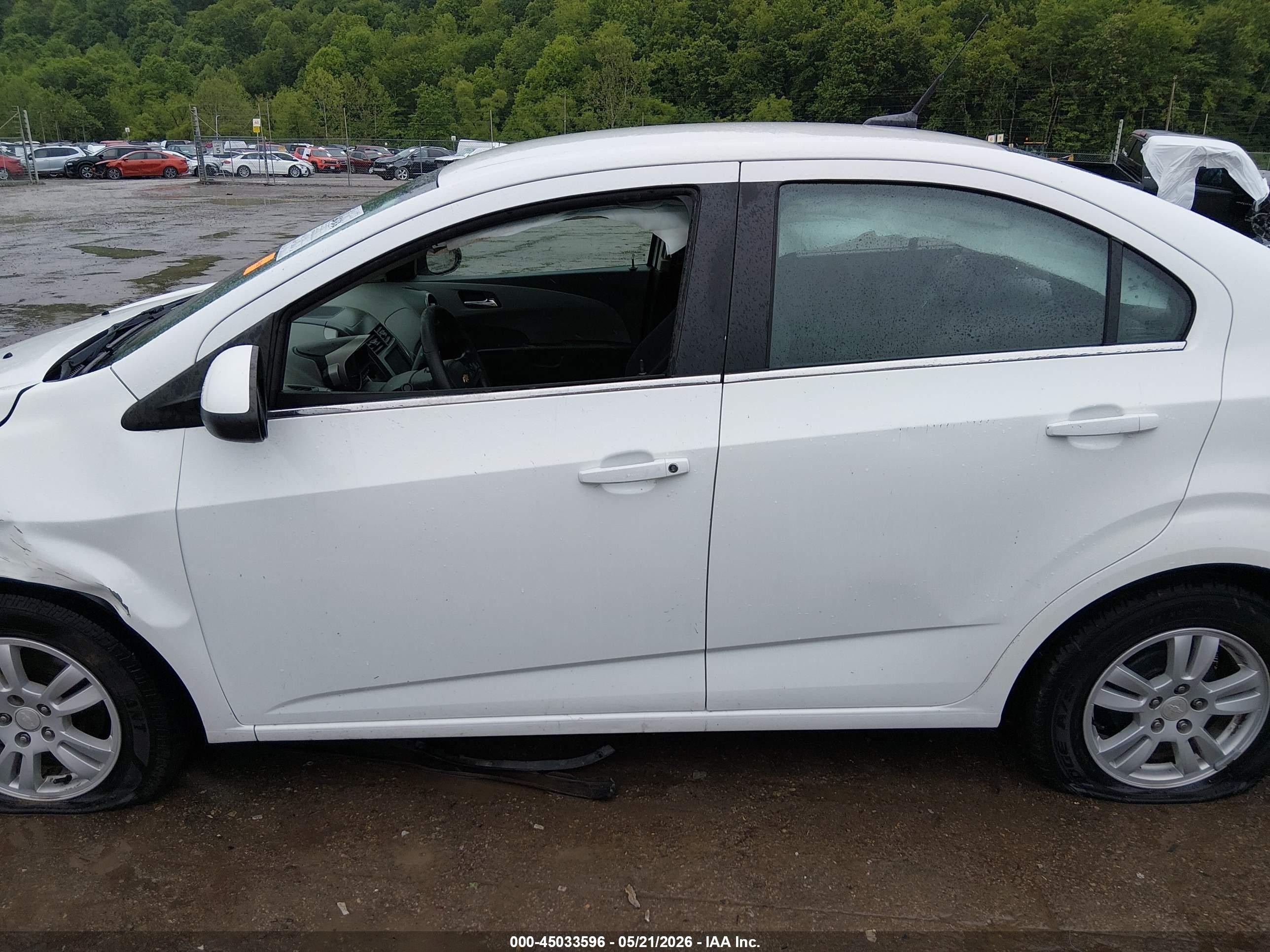 2013 Chevrolet Sonic Lt Auto White vin: 1G1JC5SH1D4258028