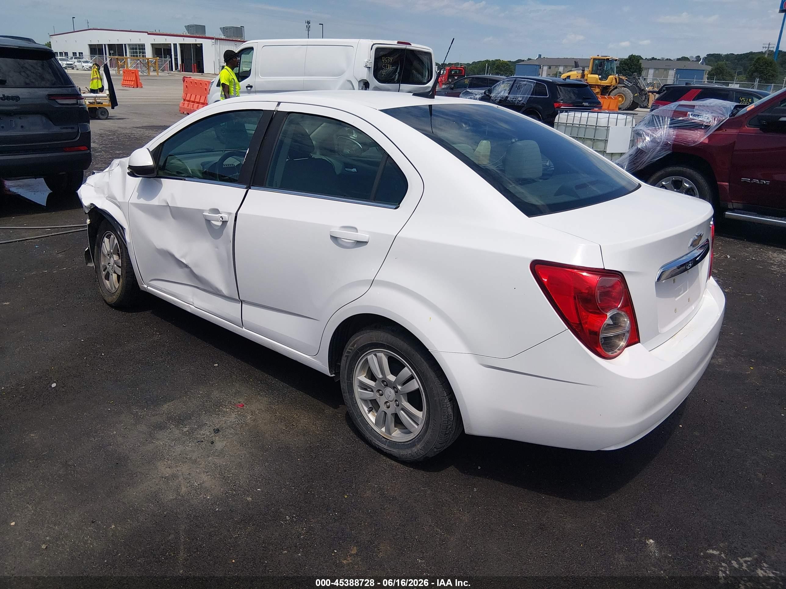 2014 Chevrolet Sonic Lt Auto White vin: 1G1JC5SH1E4219411