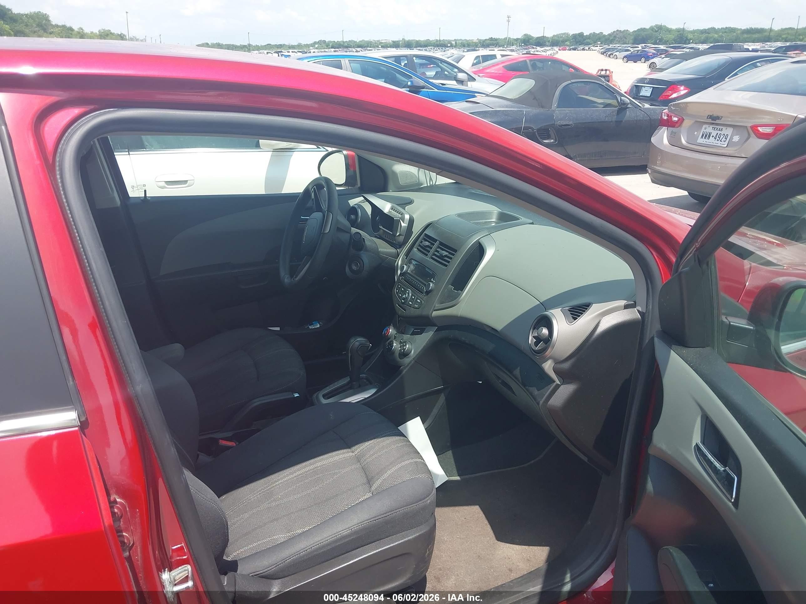 2015 Chevrolet Sonic Lt Auto Red vin: 1G1JC5SH1F4217708