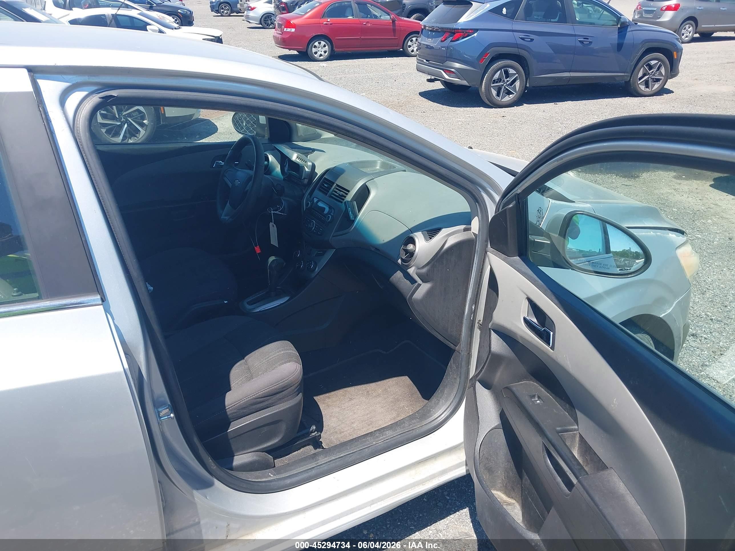 2012 Chevrolet Sonic 2lt Silver vin: 1G1JC5SH2C4104376