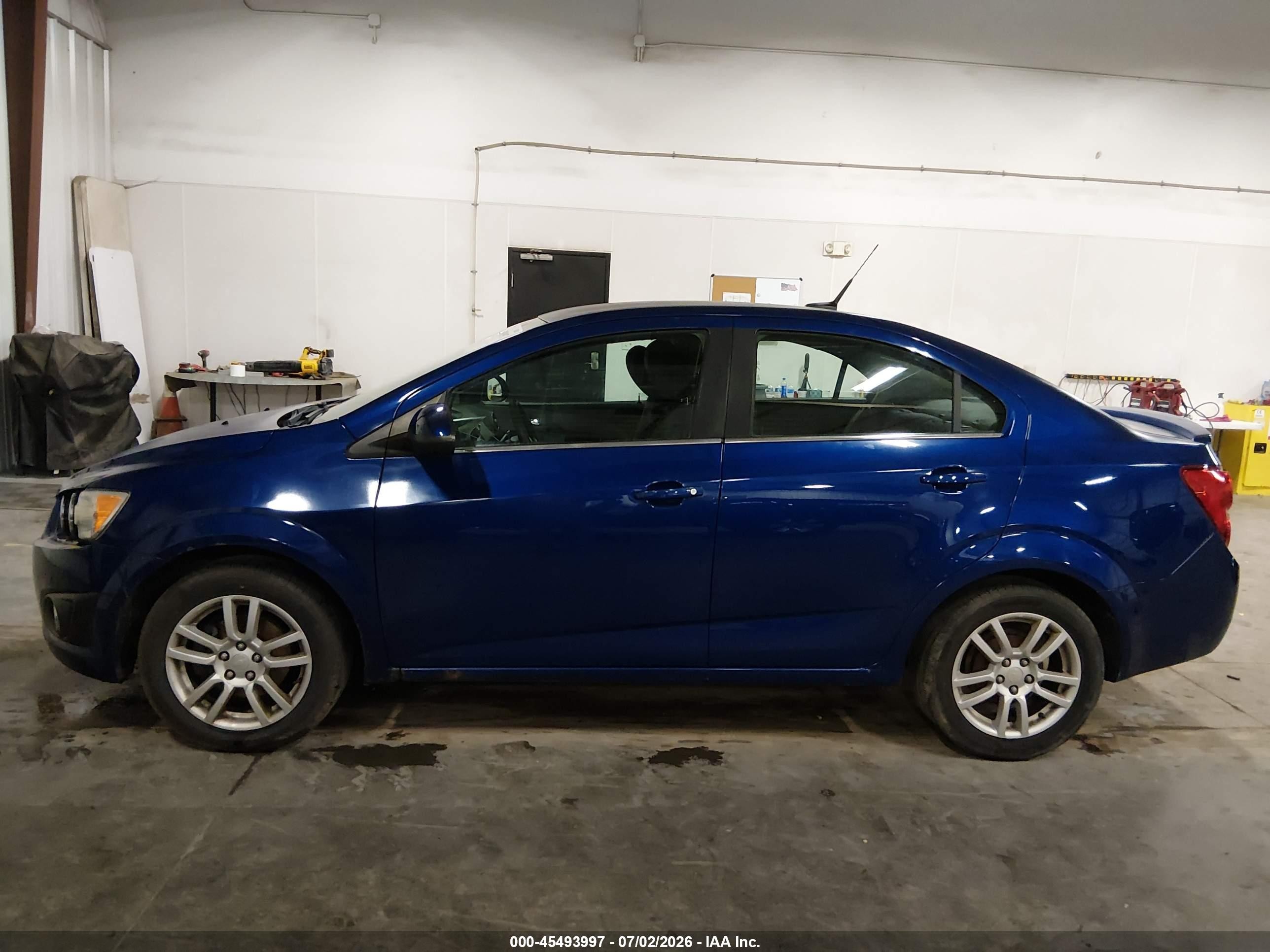 2014 Chevrolet Sonic Lt Auto Синий vin: 1G1JC5SH2E4101576