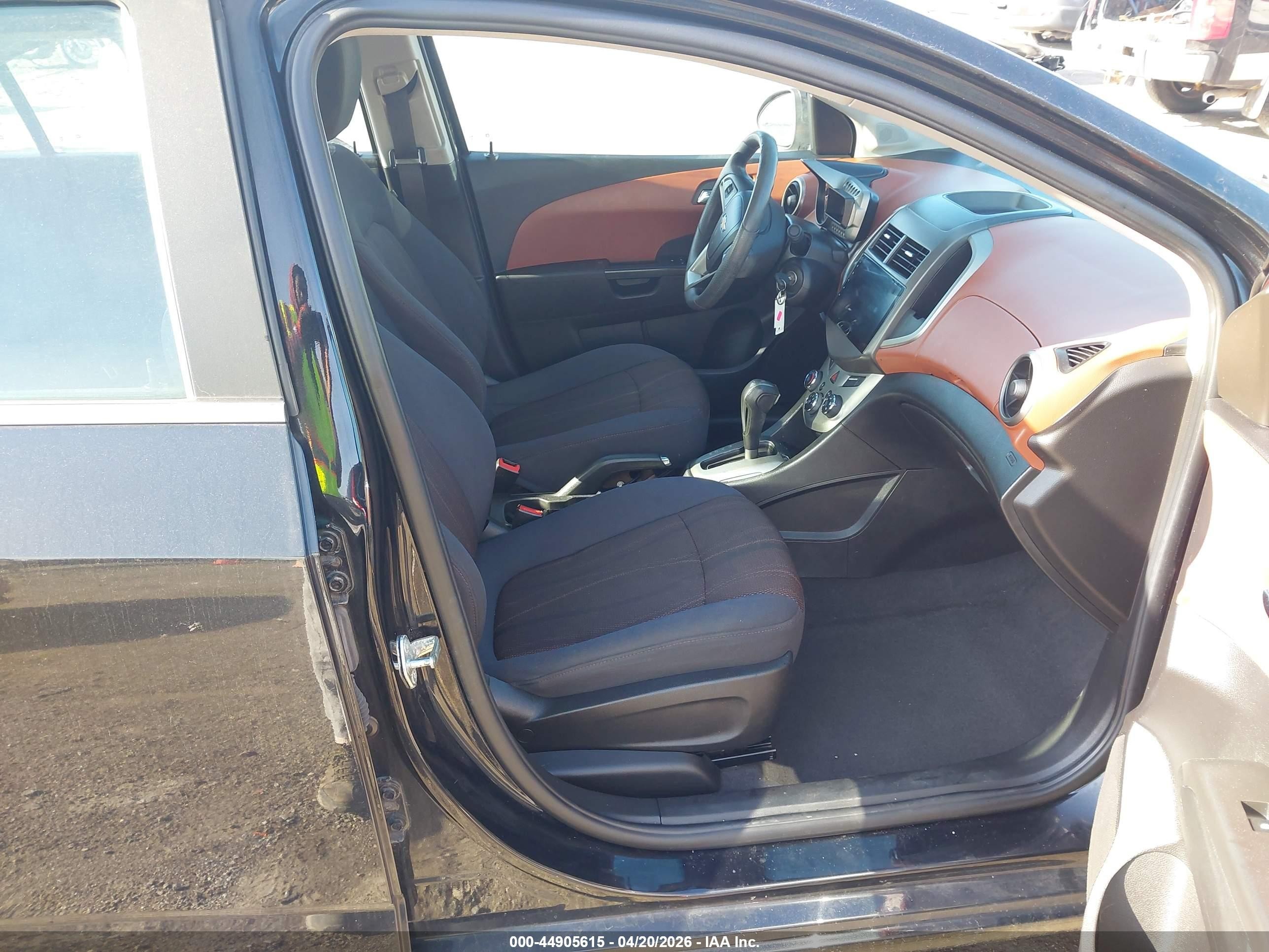 2014 Chevrolet Sonic Lt Auto Black vin: 1G1JC5SH2E4143729