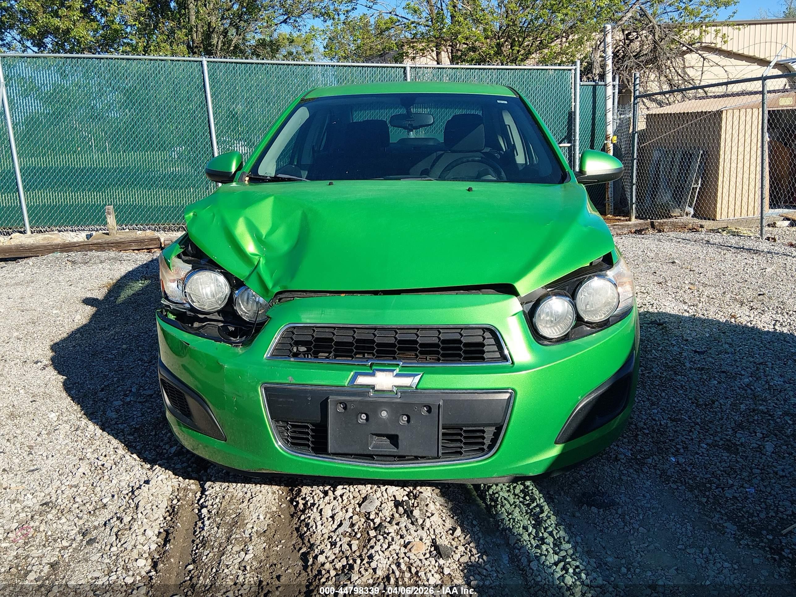 2015 Chevrolet Sonic Lt Auto Green vin: 1G1JC5SH2F4165053