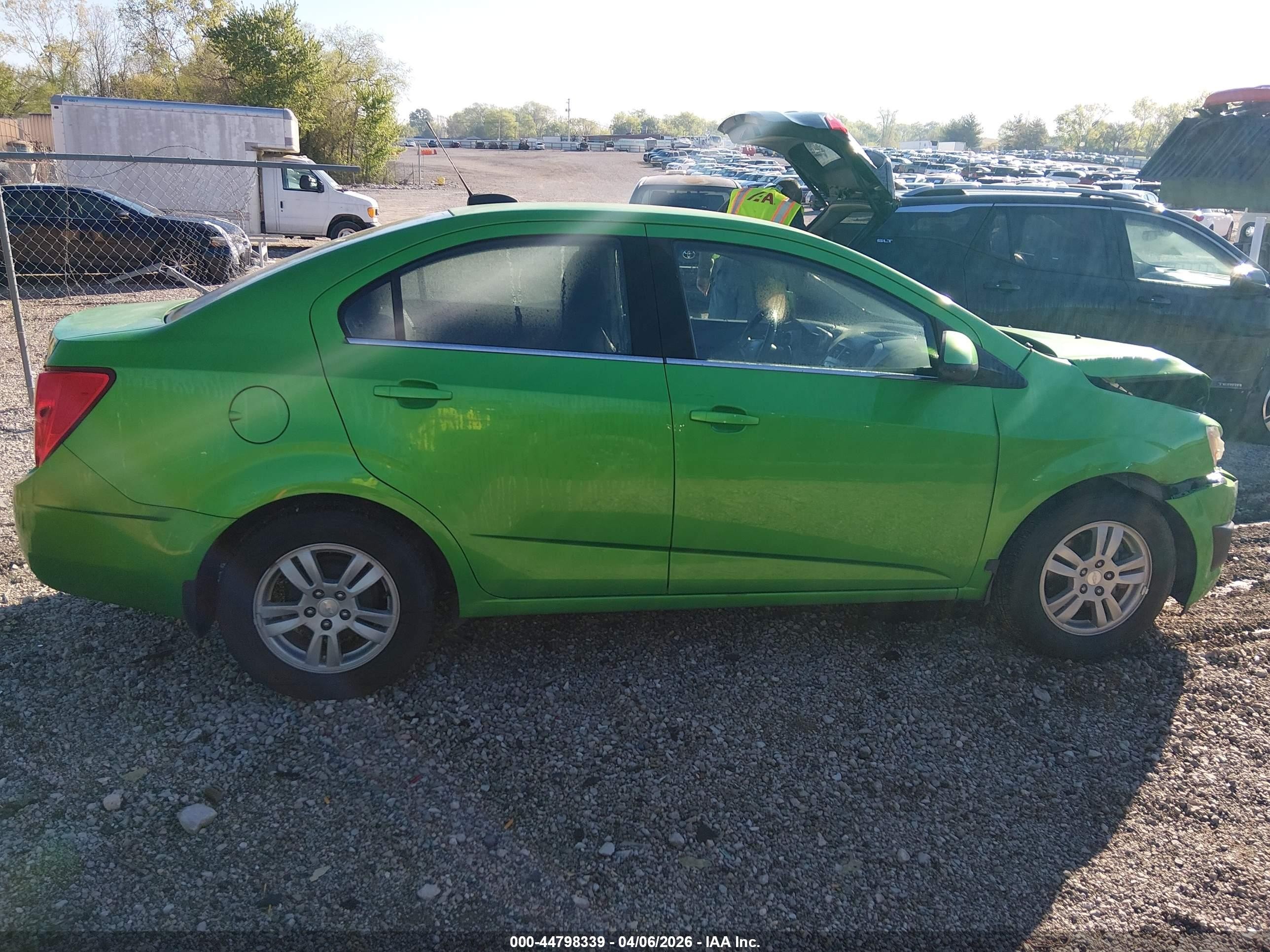 2015 Chevrolet Sonic Lt Auto Green vin: 1G1JC5SH2F4165053