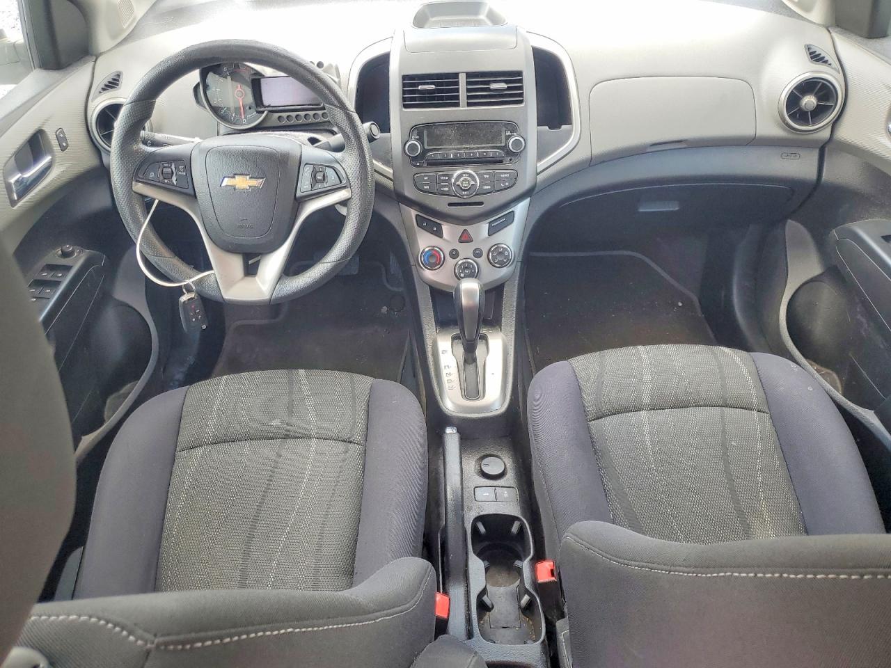 2015 Chevrolet Sonic Lt White vin: 1G1JC5SH2F4174870