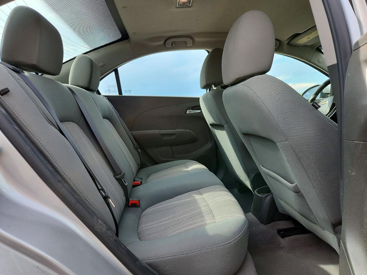 2013 Chevrolet Sonic Lt Серебряный vin: 1G1JC5SH3D4245460