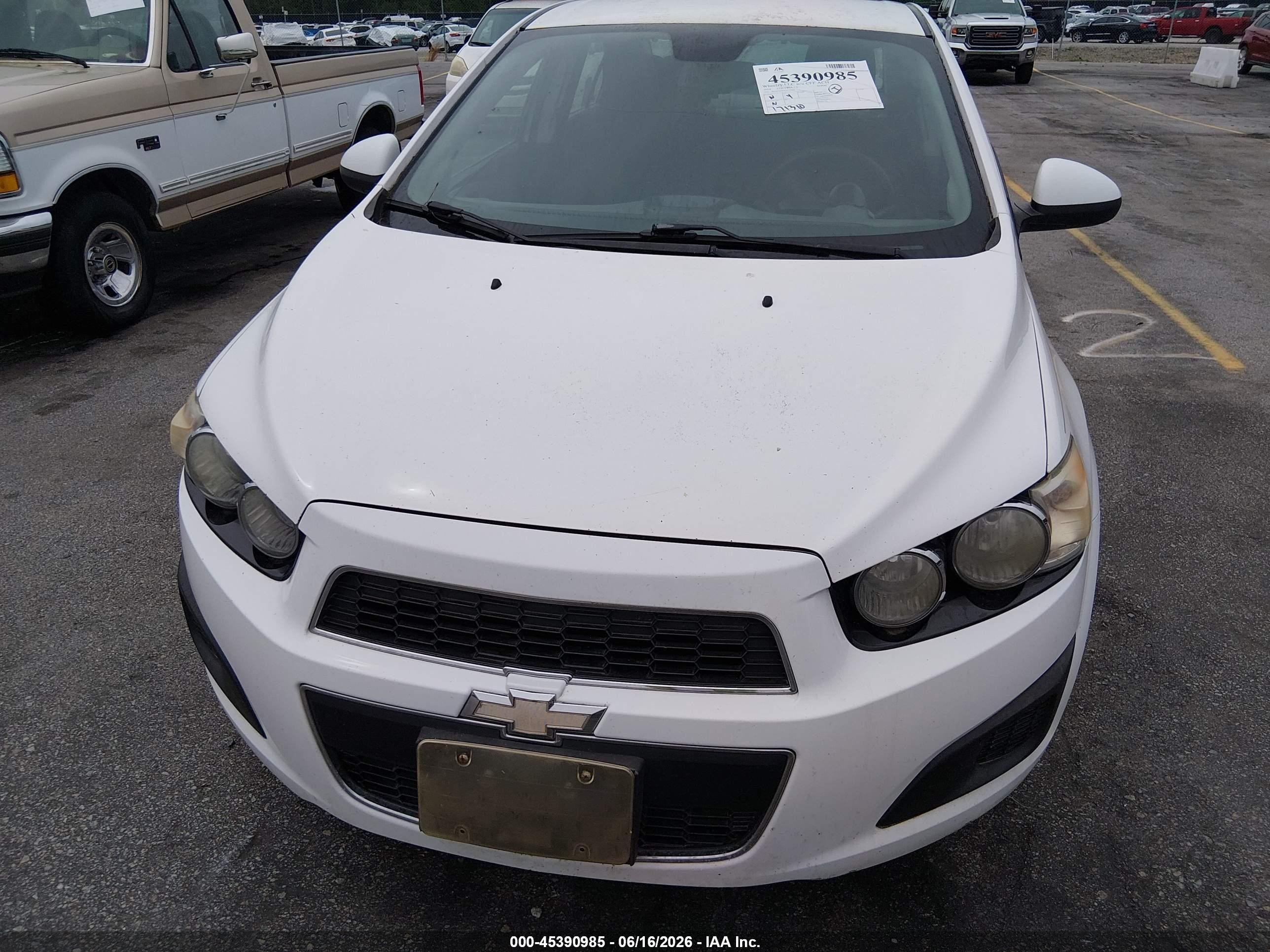 2014 Chevrolet Sonic Lt Auto White vin: 1G1JC5SH3E4177906
