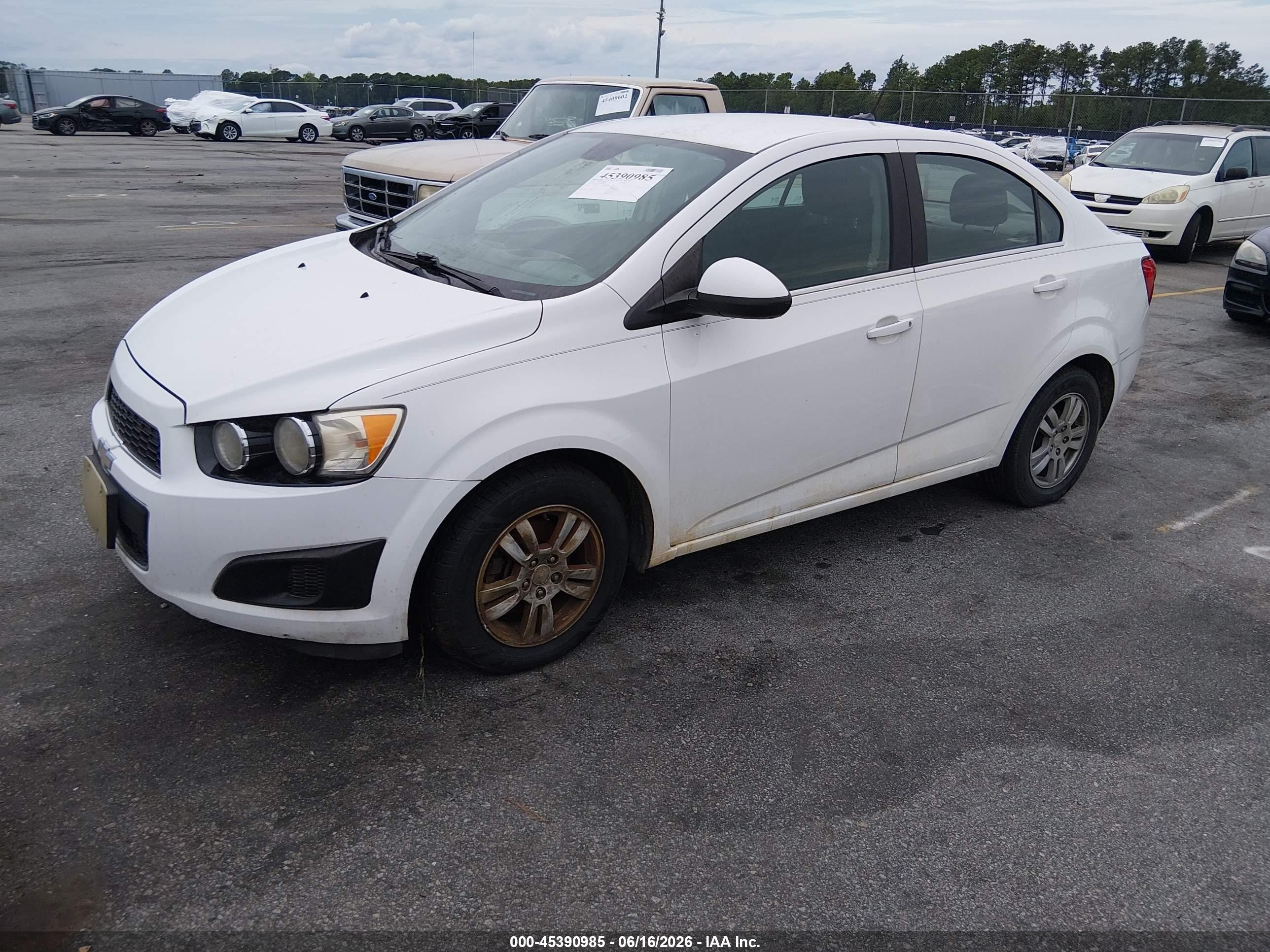2014 Chevrolet Sonic Lt Auto White vin: 1G1JC5SH3E4177906