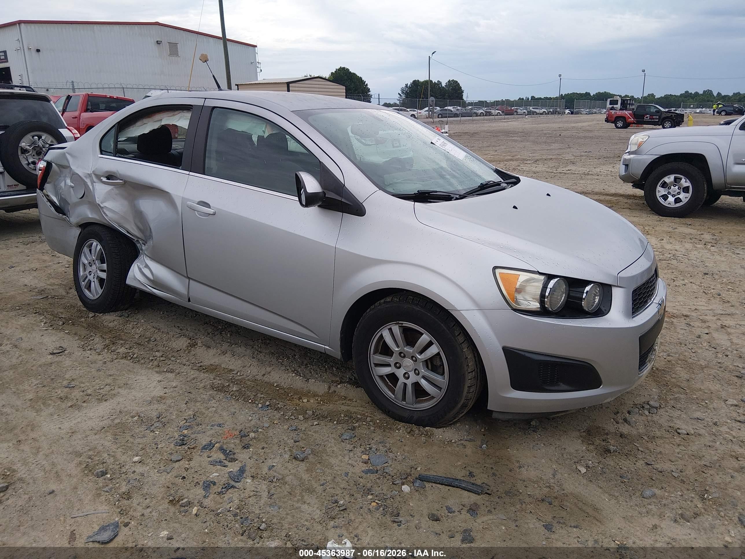 2014 Chevrolet Sonic Lt Auto Серебряный vin: 1G1JC5SH3E4187108