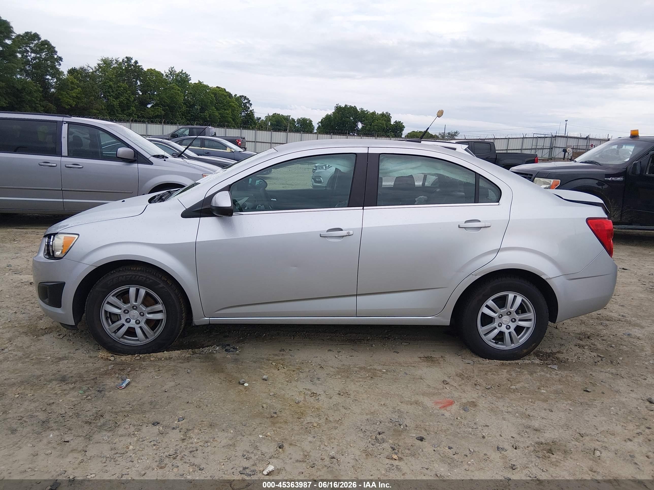 2014 Chevrolet Sonic Lt Auto Silver vin: 1G1JC5SH3E4187108