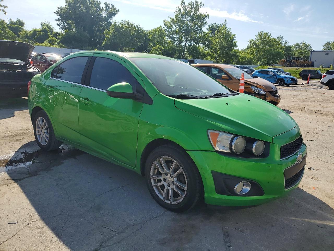 2015 Chevrolet Sonic Lt Зеленый vin: 1G1JC5SH3F4132398
