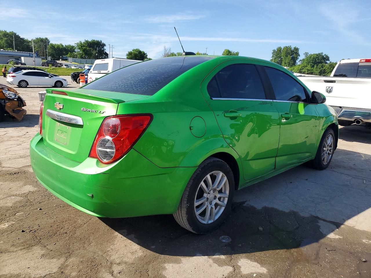 2015 Chevrolet Sonic Lt Зеленый vin: 1G1JC5SH3F4132398