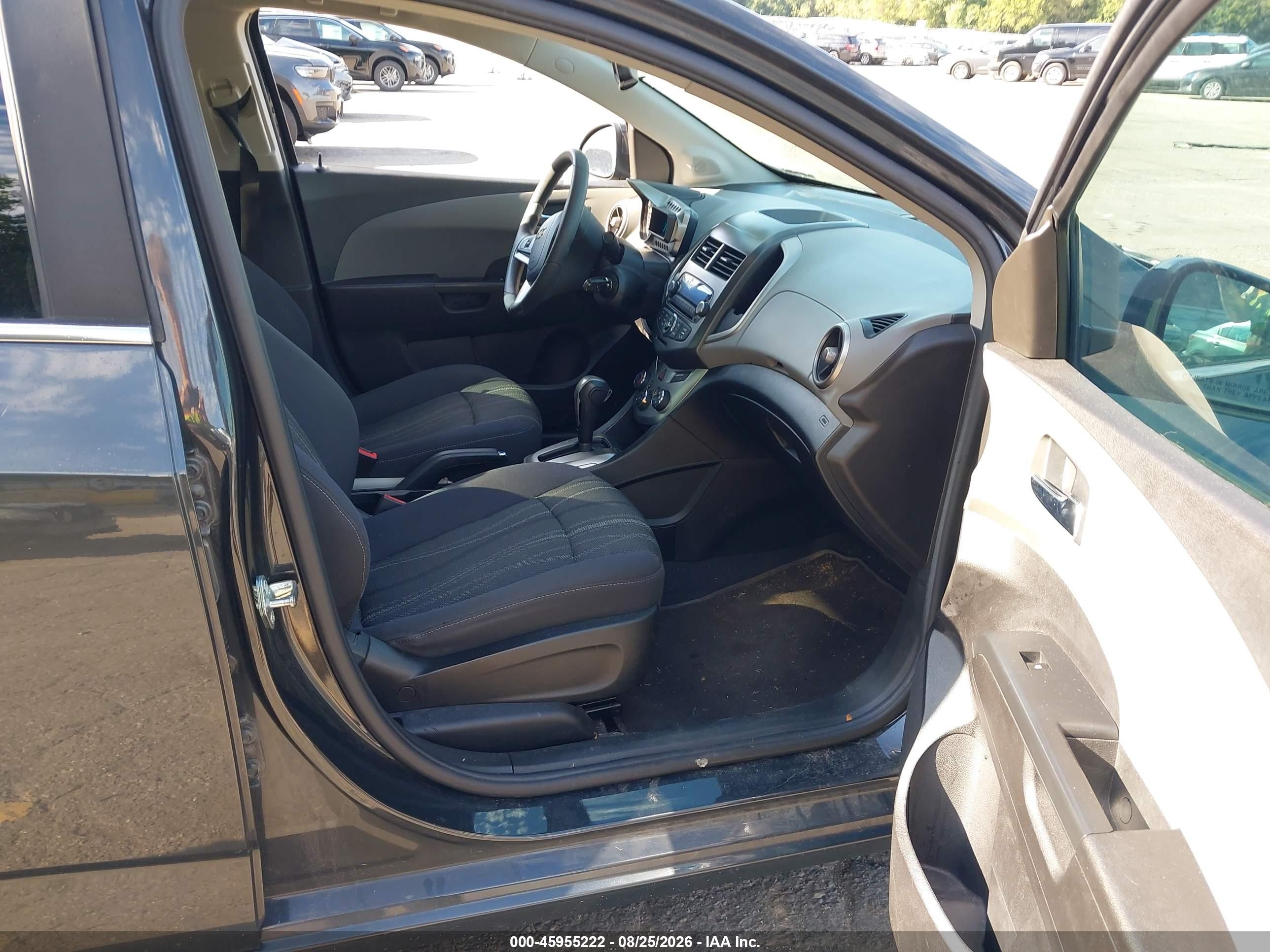 2015 Chevrolet Sonic Lt Auto Gray vin: 1G1JC5SH3F4170357