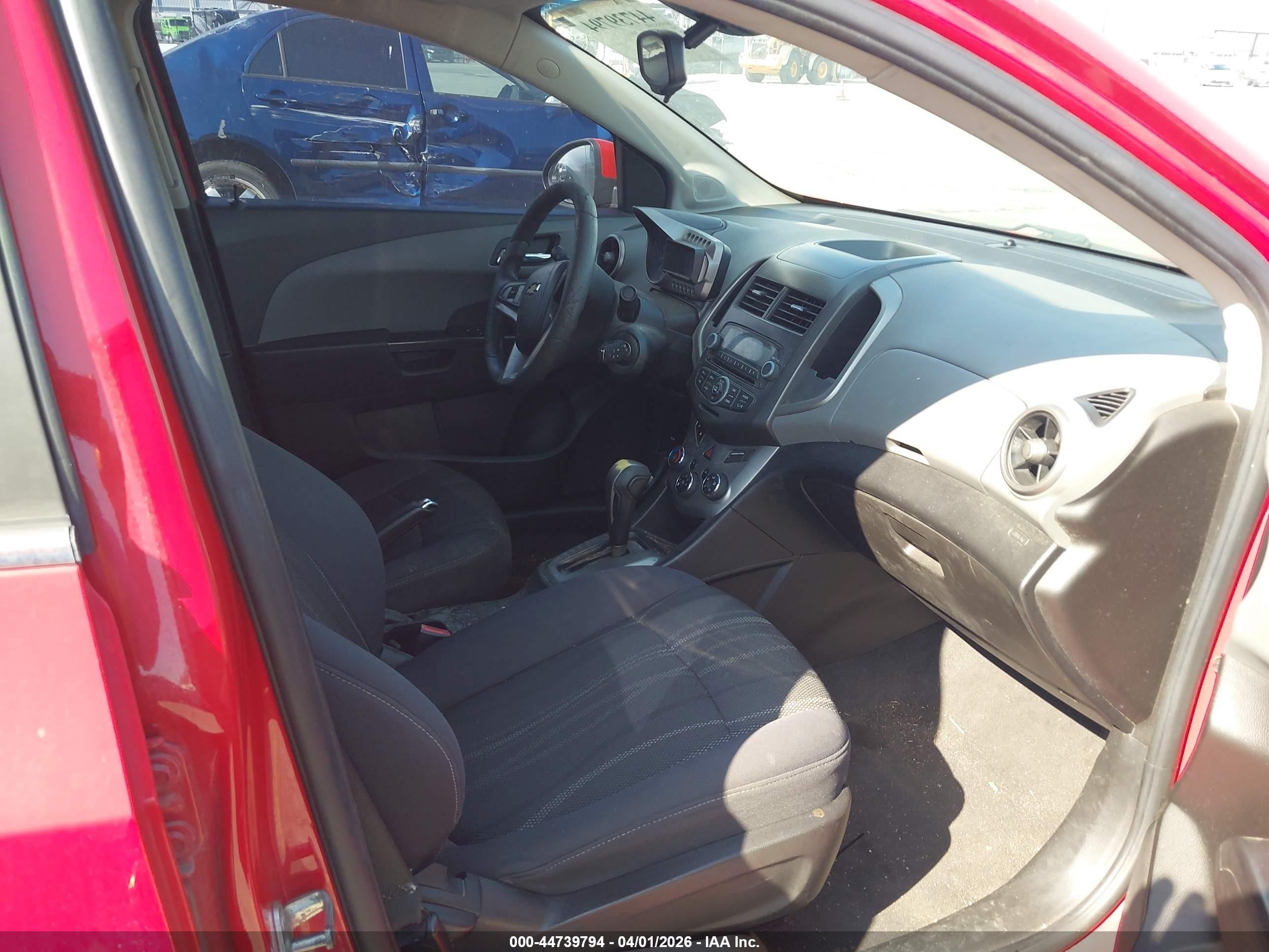 2013 Chevrolet Sonic Lt Auto Red vin: 1G1JC5SH4D4183244