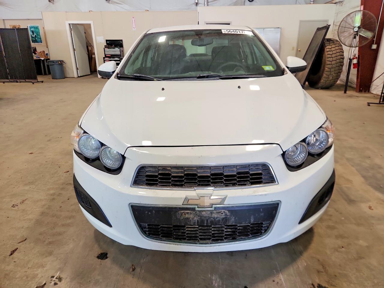 2014 Chevrolet Sonic Lt White vin: 1G1JC5SH4E4164873