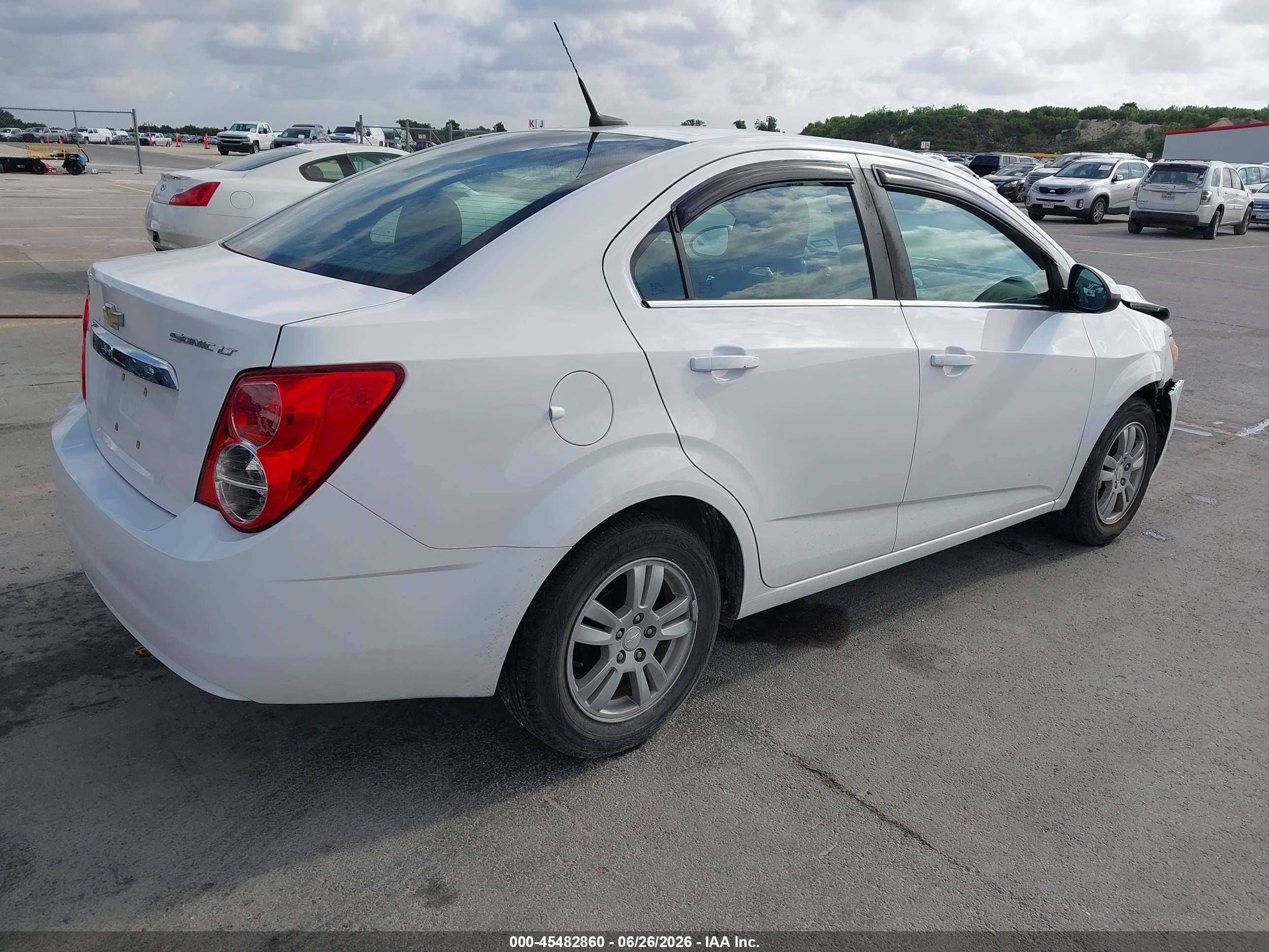 2014 Chevrolet Sonic Lt Auto White vin: 1G1JC5SH4E4184055