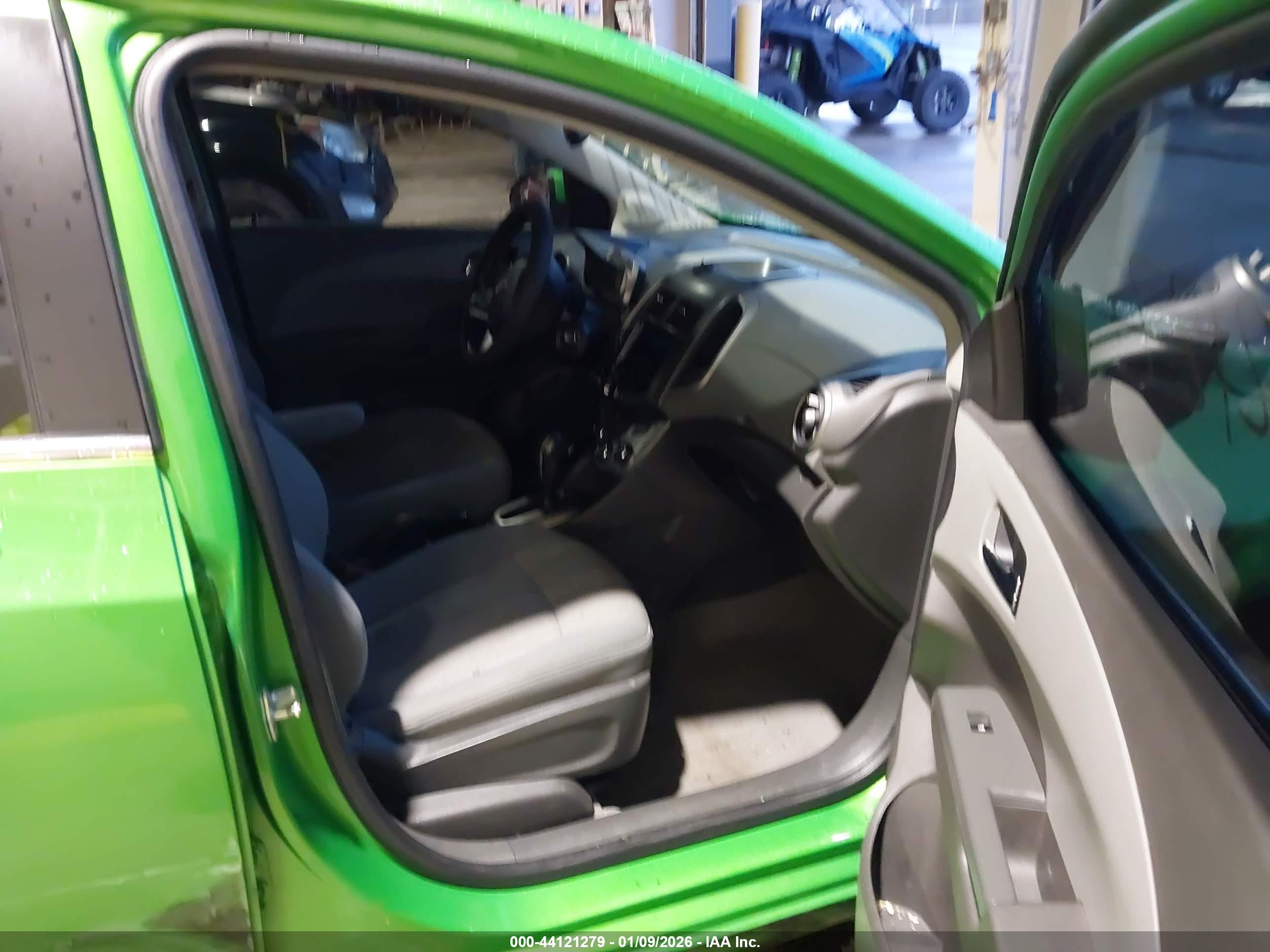 2014 Chevrolet Sonic Lt Auto Зеленый vin: 1G1JC5SH4E4216115