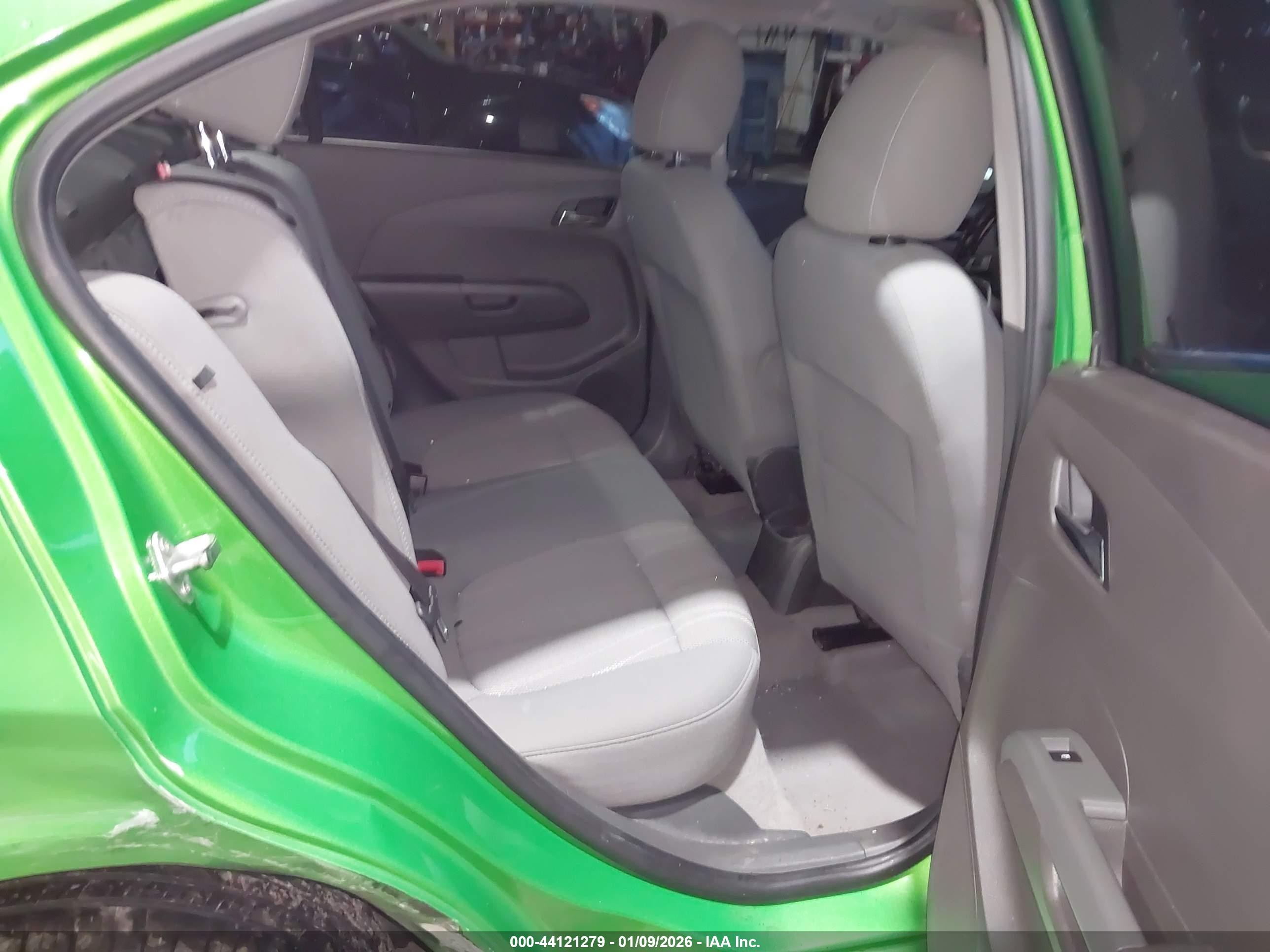 2014 Chevrolet Sonic Lt Auto Зеленый vin: 1G1JC5SH4E4216115