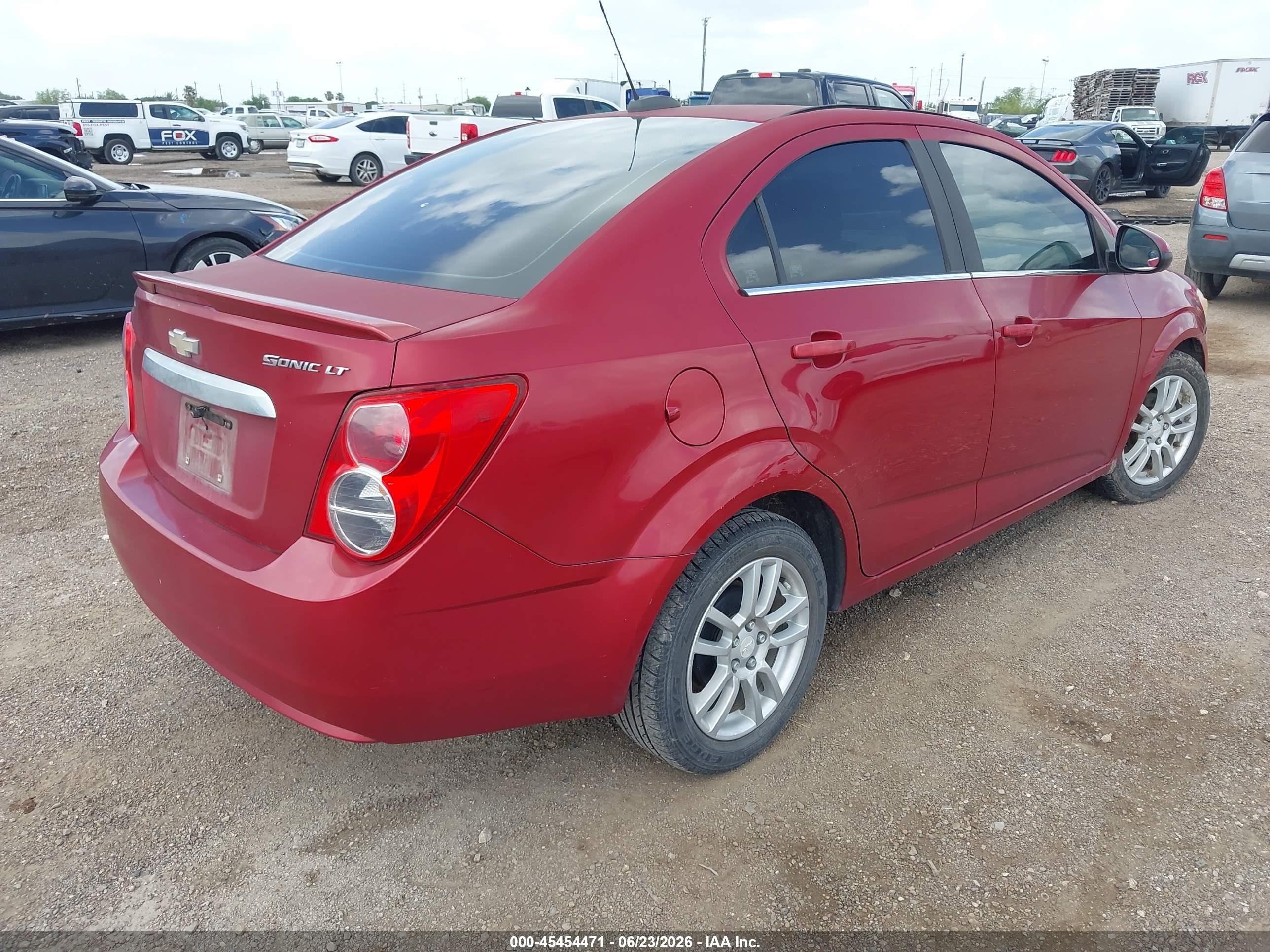 2015 Chevrolet Sonic Lt Auto Burgundy vin: 1G1JC5SH4F4133754