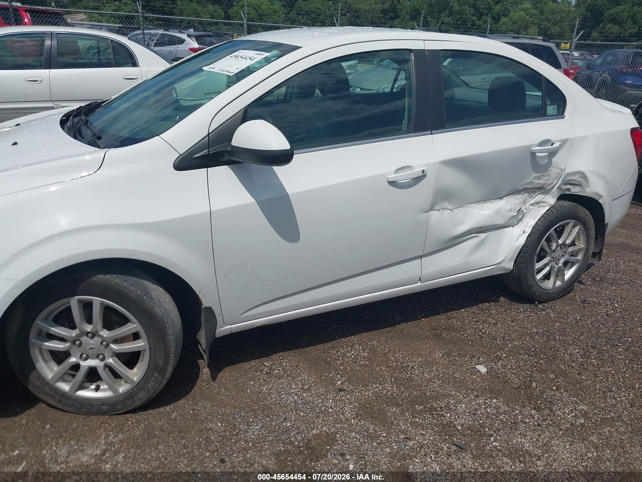 2015 Chevrolet Sonic Lt Auto White vin: 1G1JC5SH4F4209263