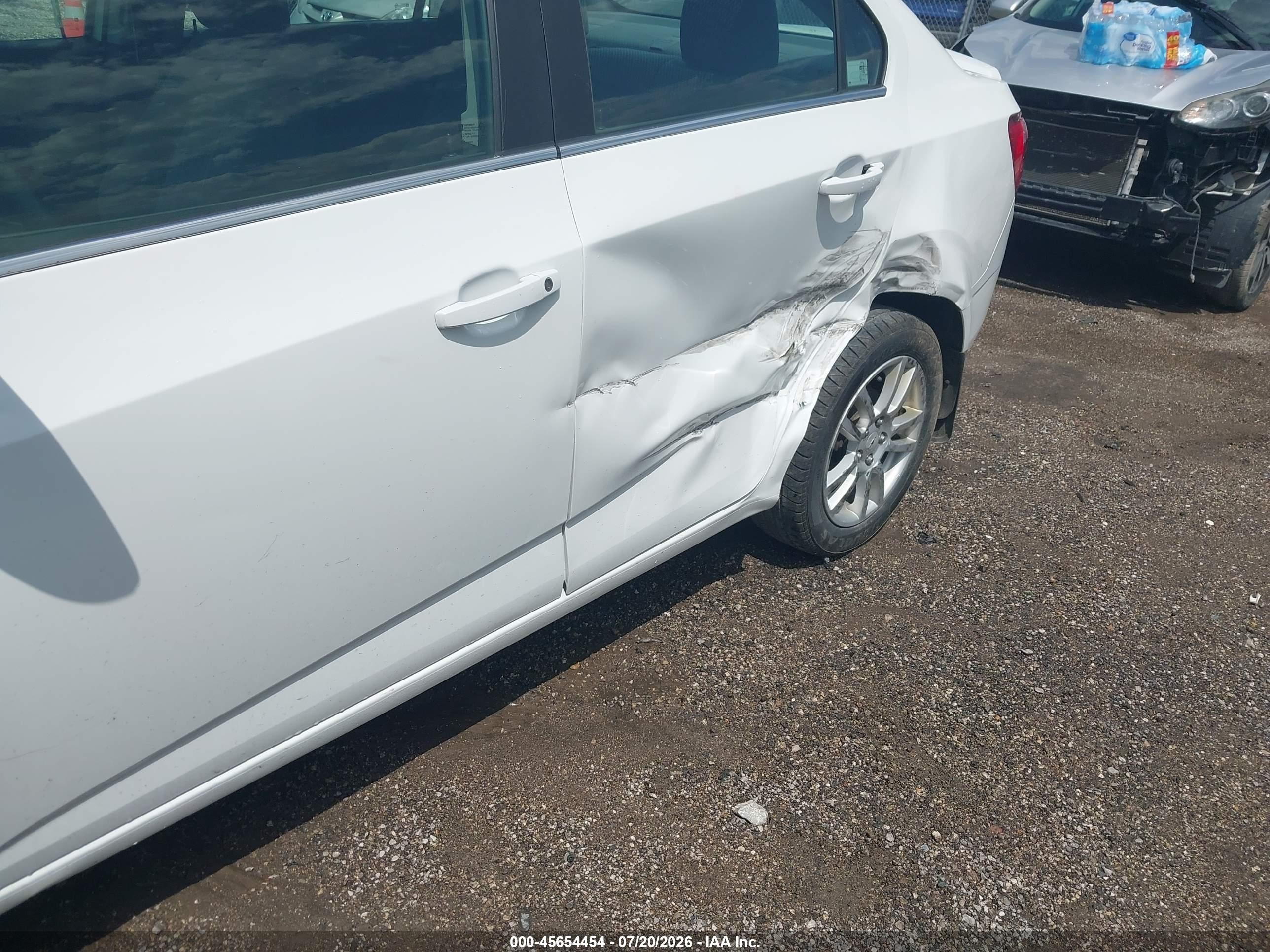 2015 Chevrolet Sonic Lt Auto White vin: 1G1JC5SH4F4209263