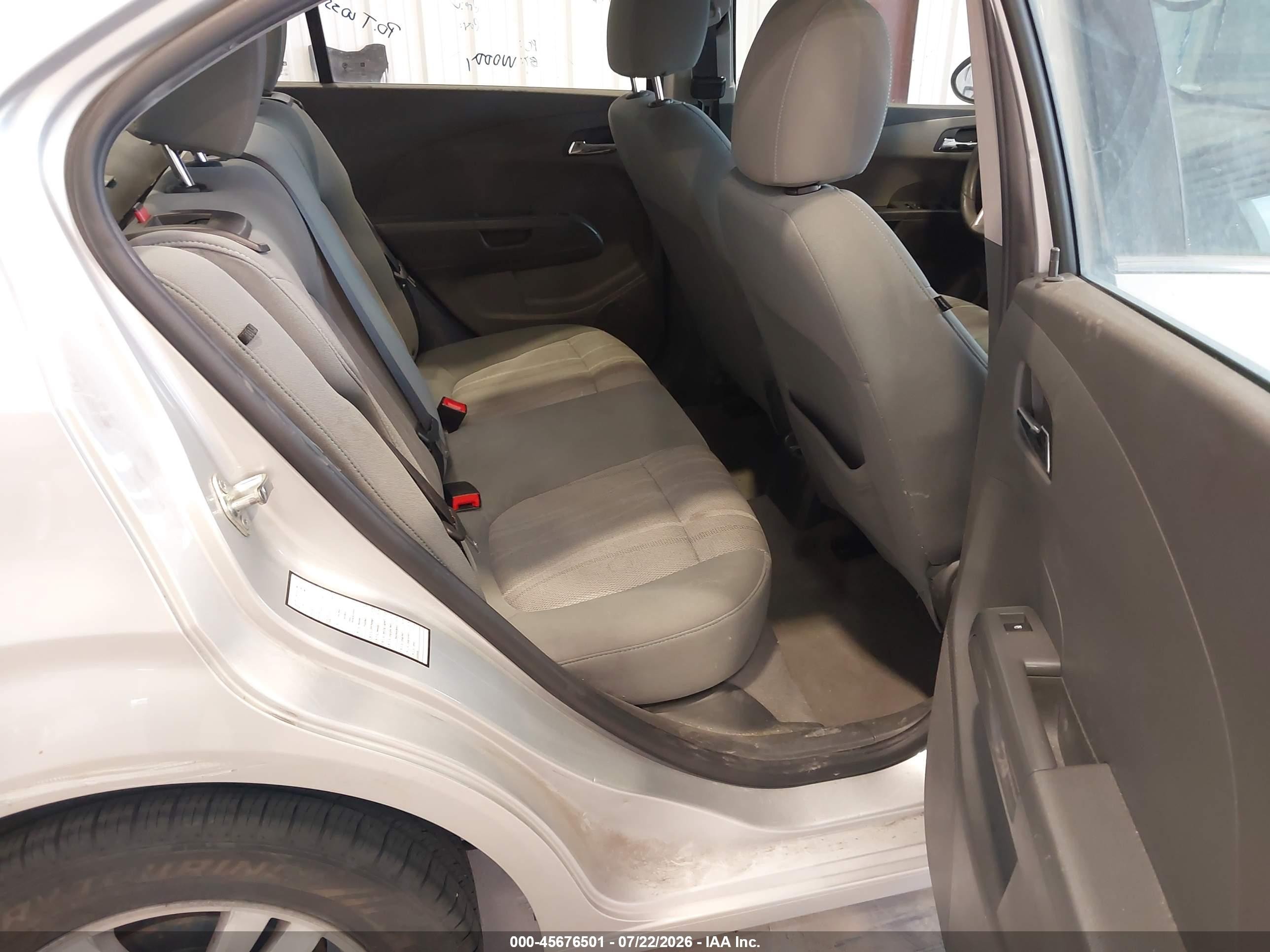 2014 Chevrolet Sonic Lt Auto Silver vin: 1G1JC5SH5E4101460