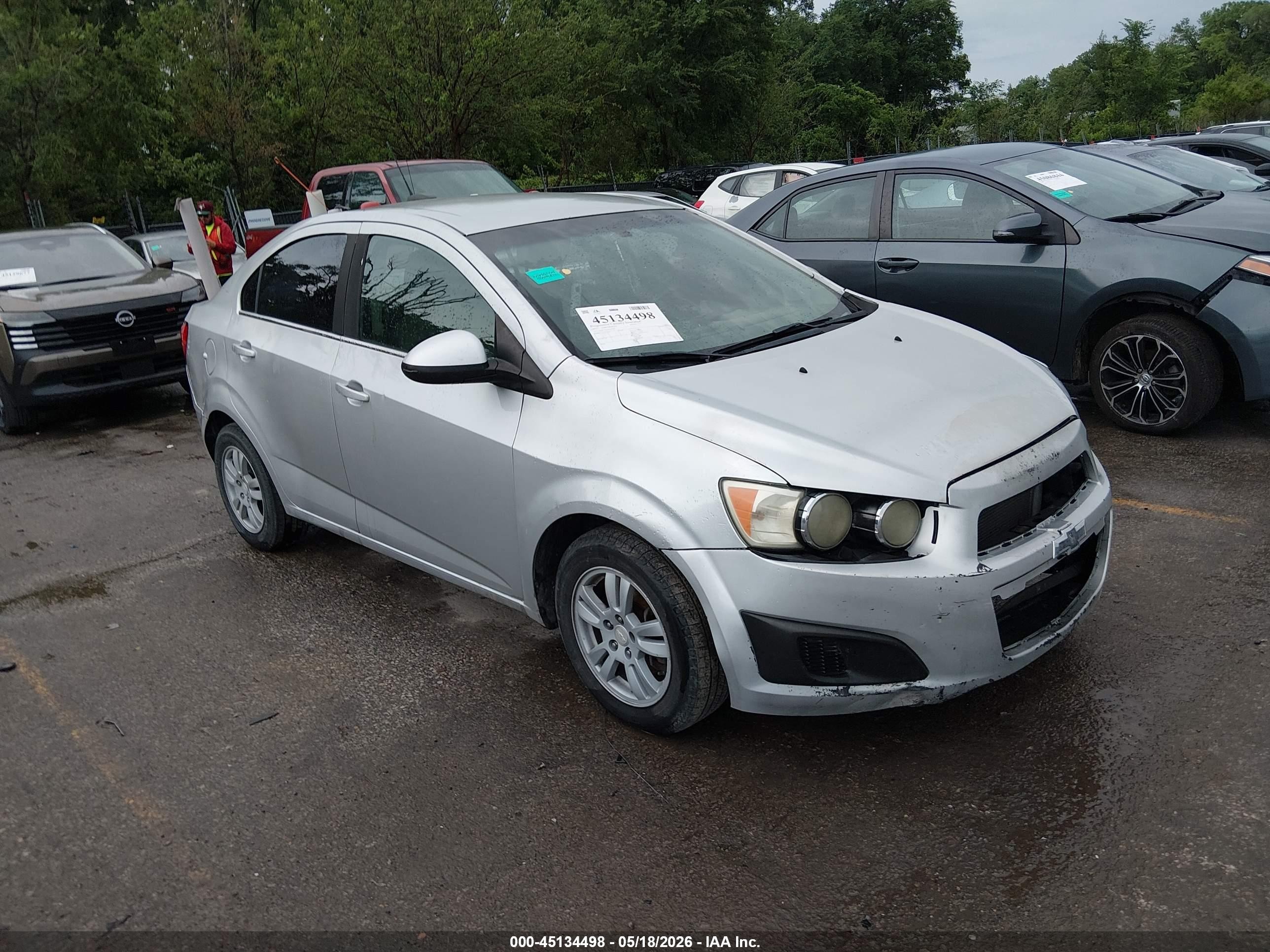 2015 Chevrolet Sonic Lt Auto Серебряный vin: 1G1JC5SH5F4119183