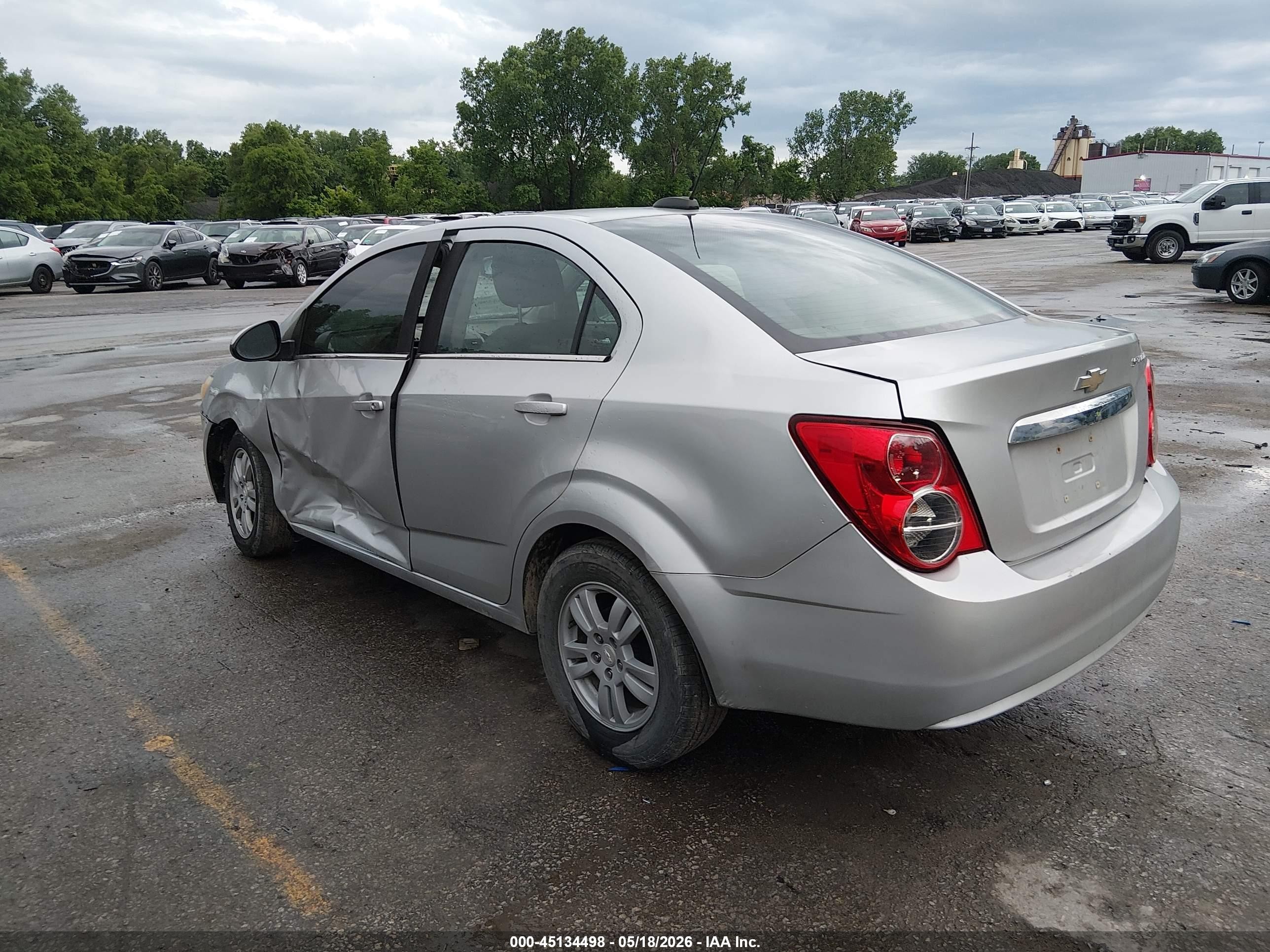 2015 Chevrolet Sonic Lt Auto Серебряный vin: 1G1JC5SH5F4119183