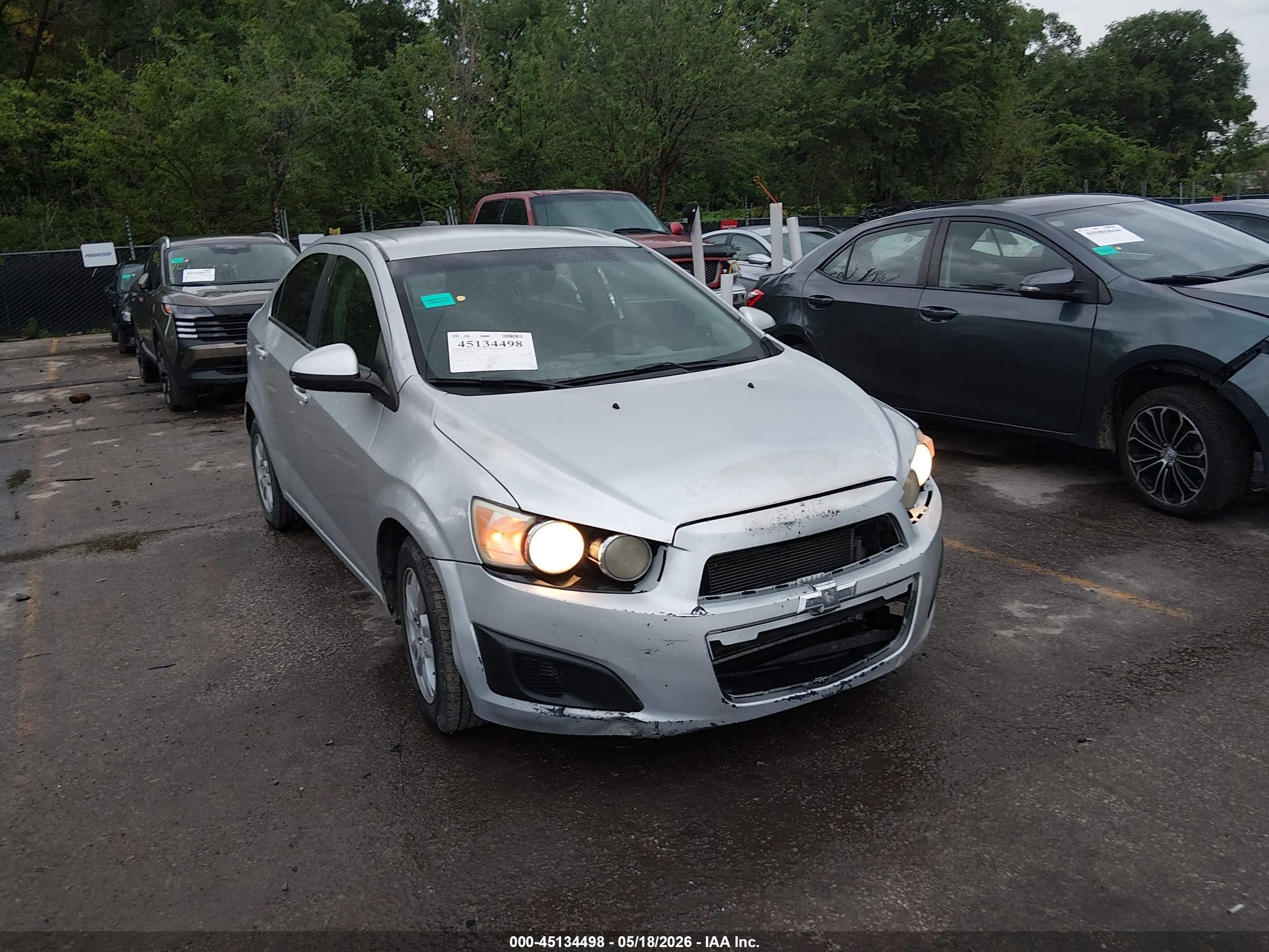 2015 Chevrolet Sonic Lt Auto Серебряный vin: 1G1JC5SH5F4119183