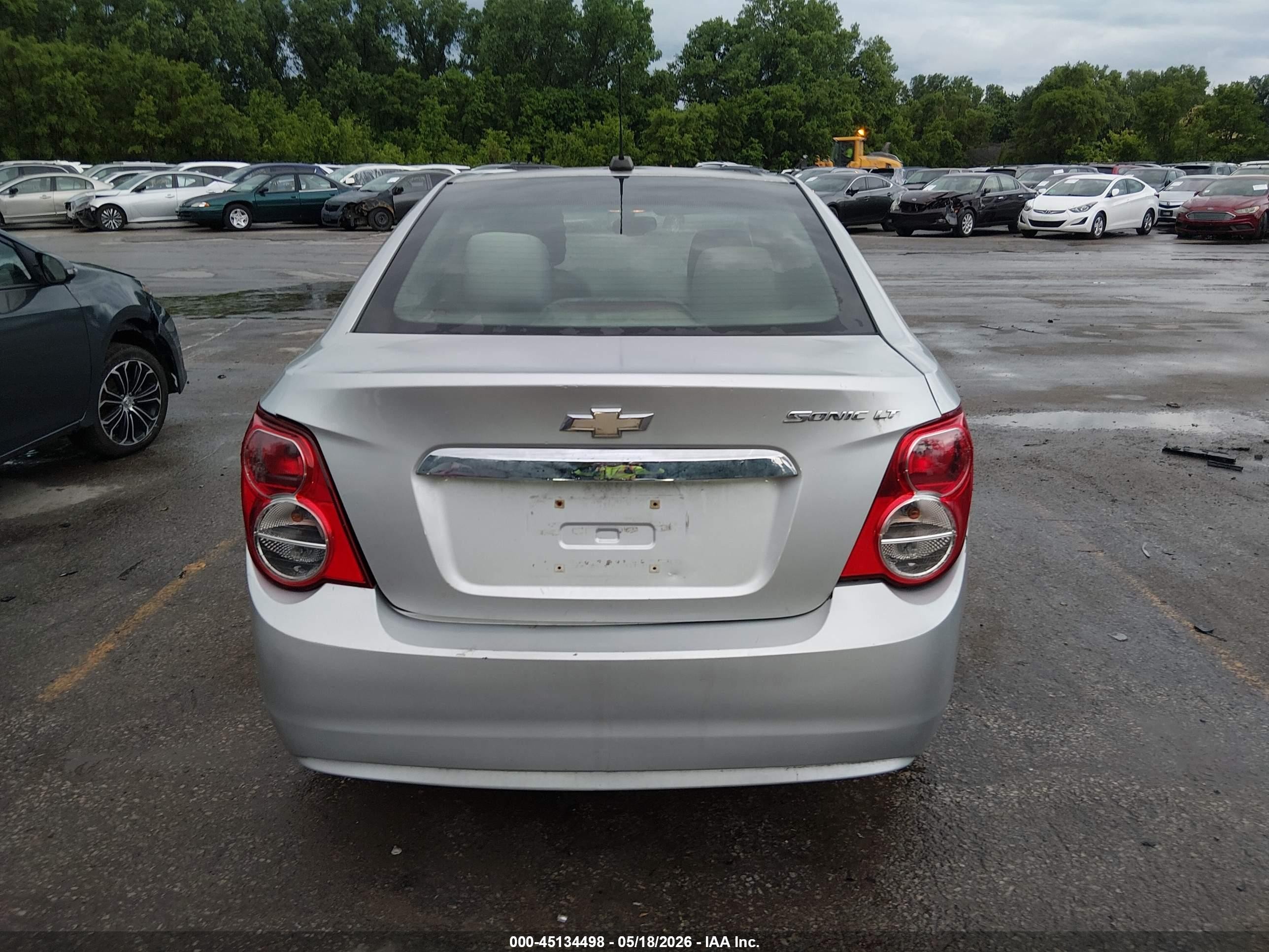 2015 Chevrolet Sonic Lt Auto Серебряный vin: 1G1JC5SH5F4119183