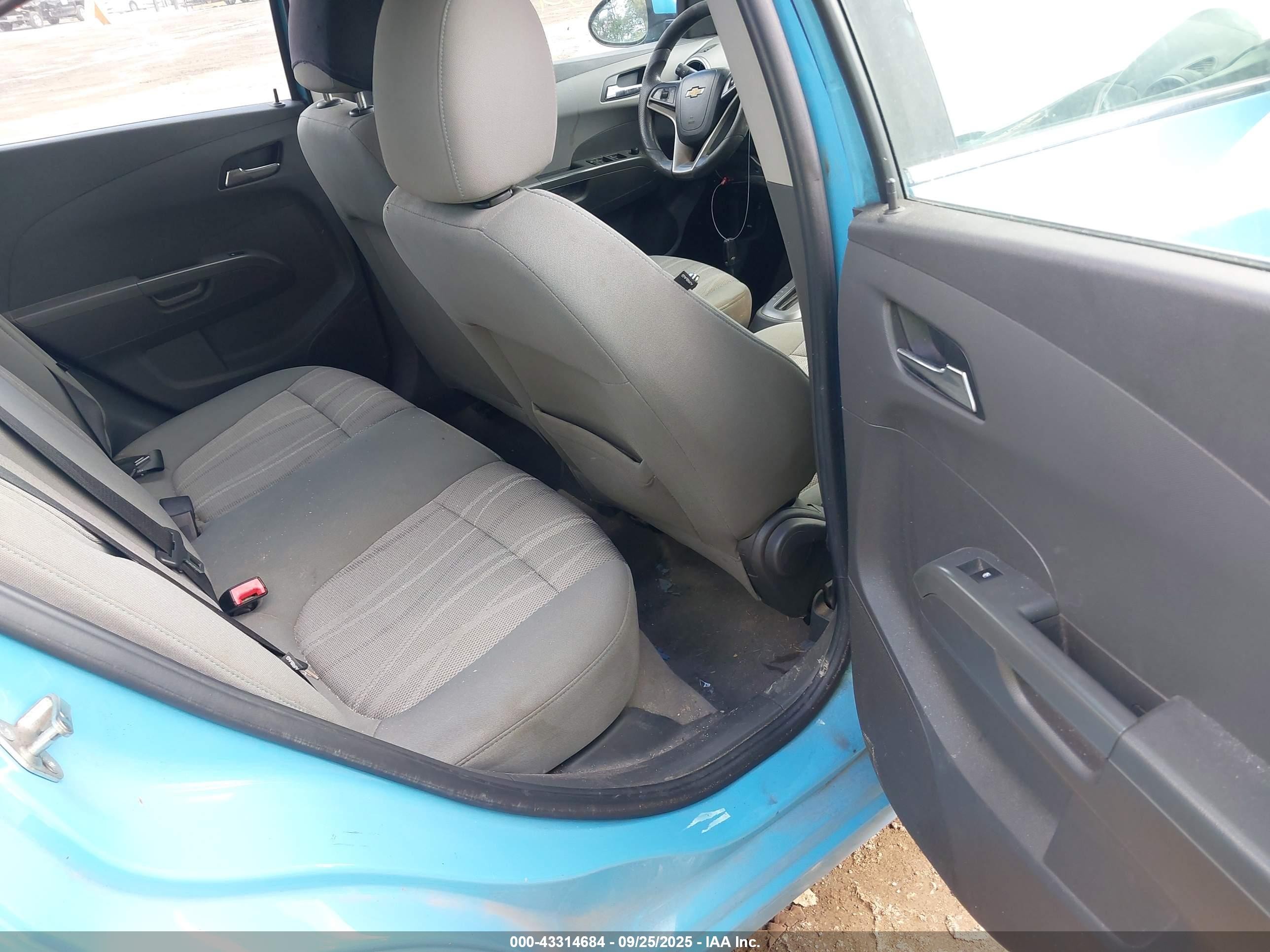 2014 Chevrolet Sonic Lt Auto Light Blue vin: 1G1JC5SH6E4154975