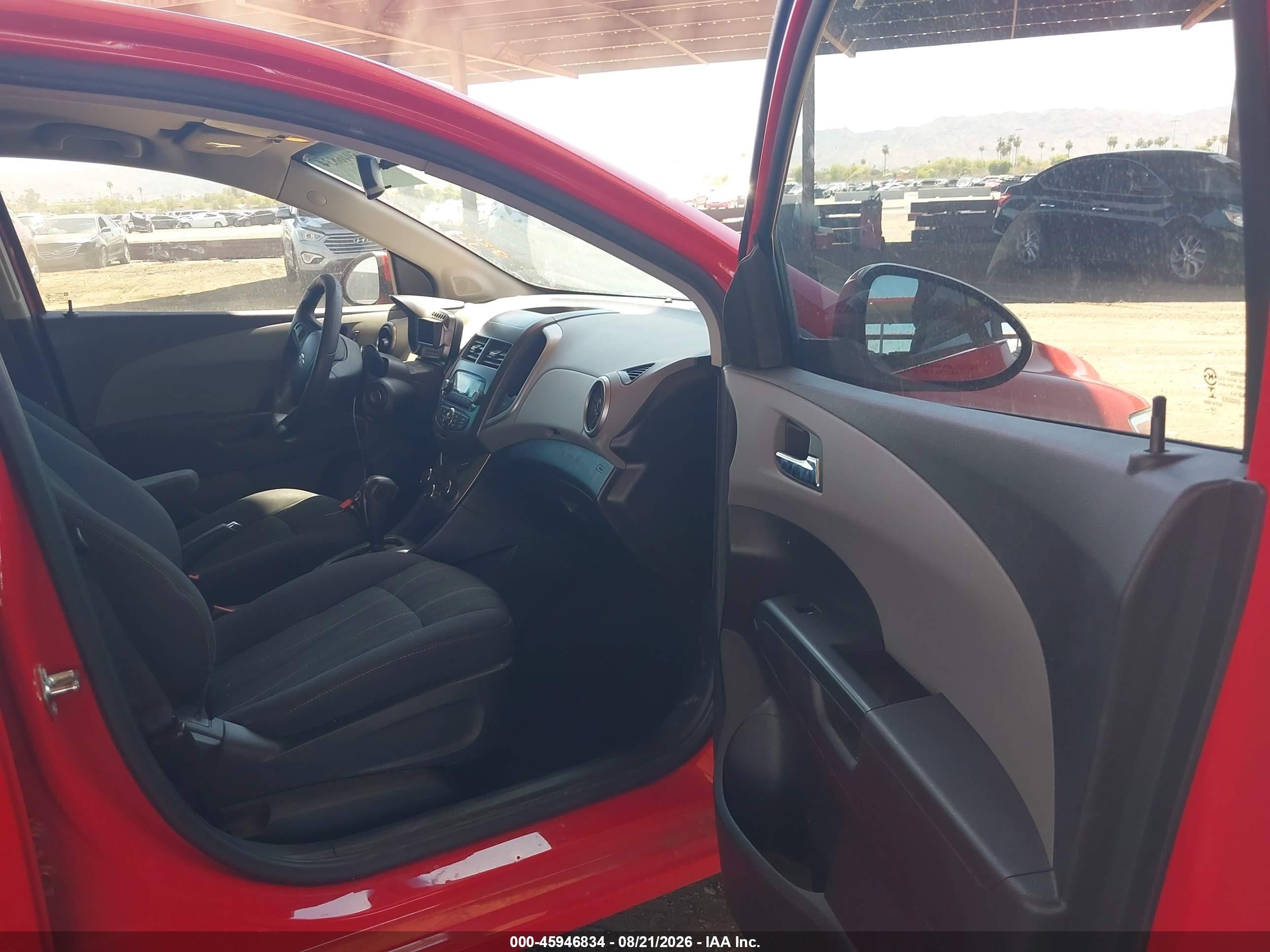 2015 Chevrolet Sonic Lt Auto Red vin: 1G1JC5SH6F4178212