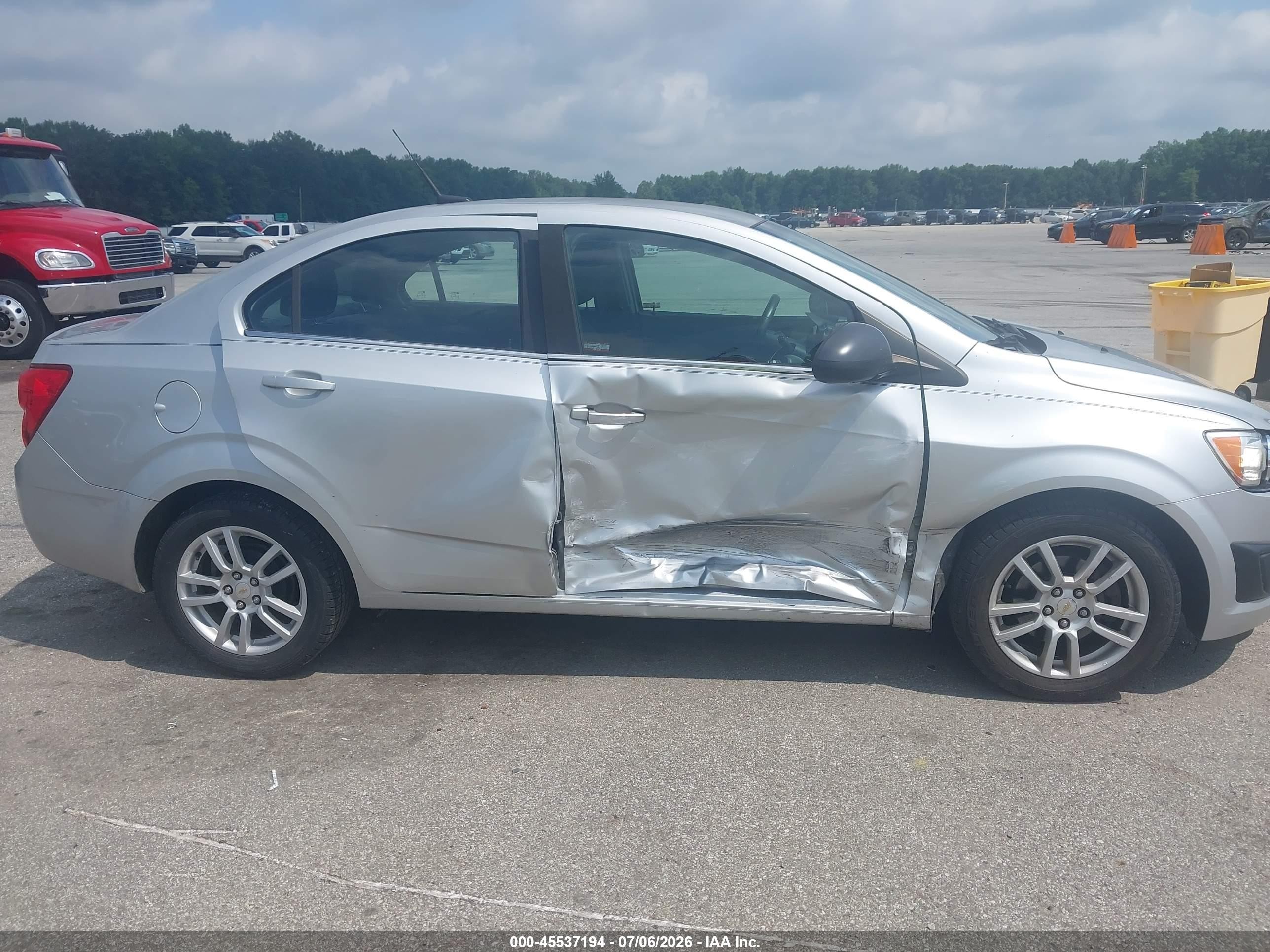 2012 Chevrolet Sonic 2lt Silver vin: 1G1JC5SH7C4197105