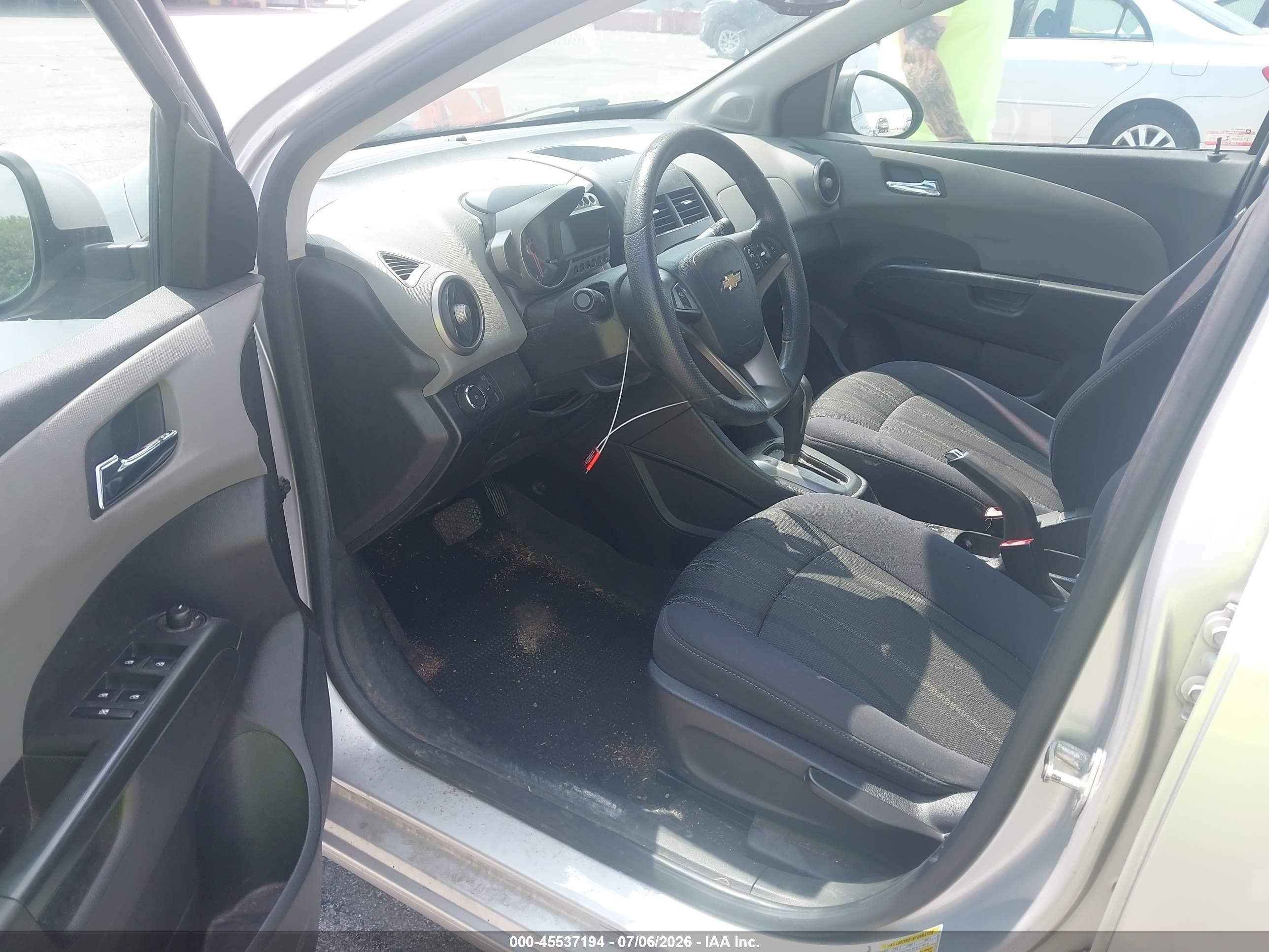 2012 Chevrolet Sonic 2lt Silver vin: 1G1JC5SH7C4197105