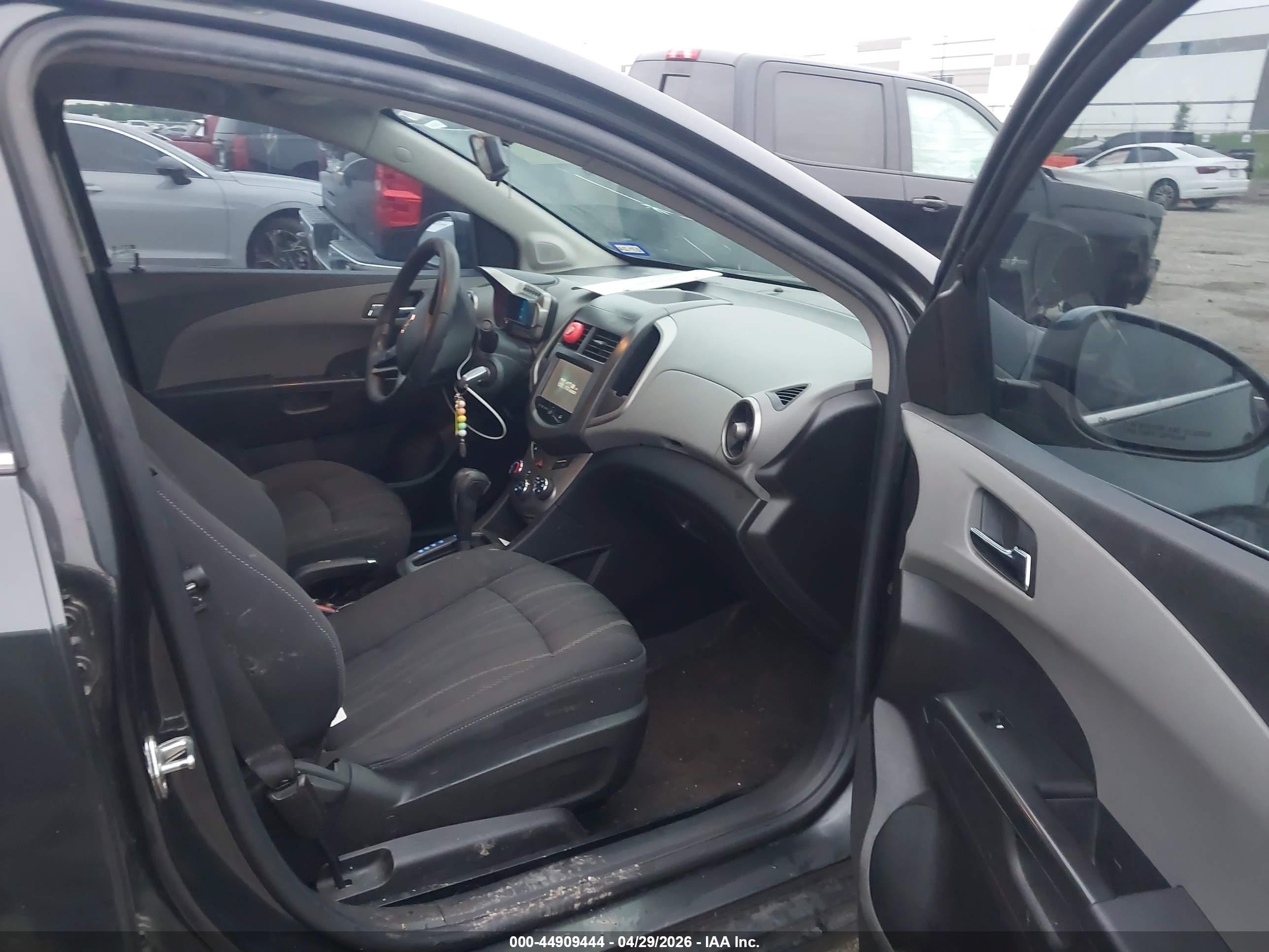 2015 Chevrolet Sonic Lt Auto Черный vin: 1G1JC5SH7F4155568