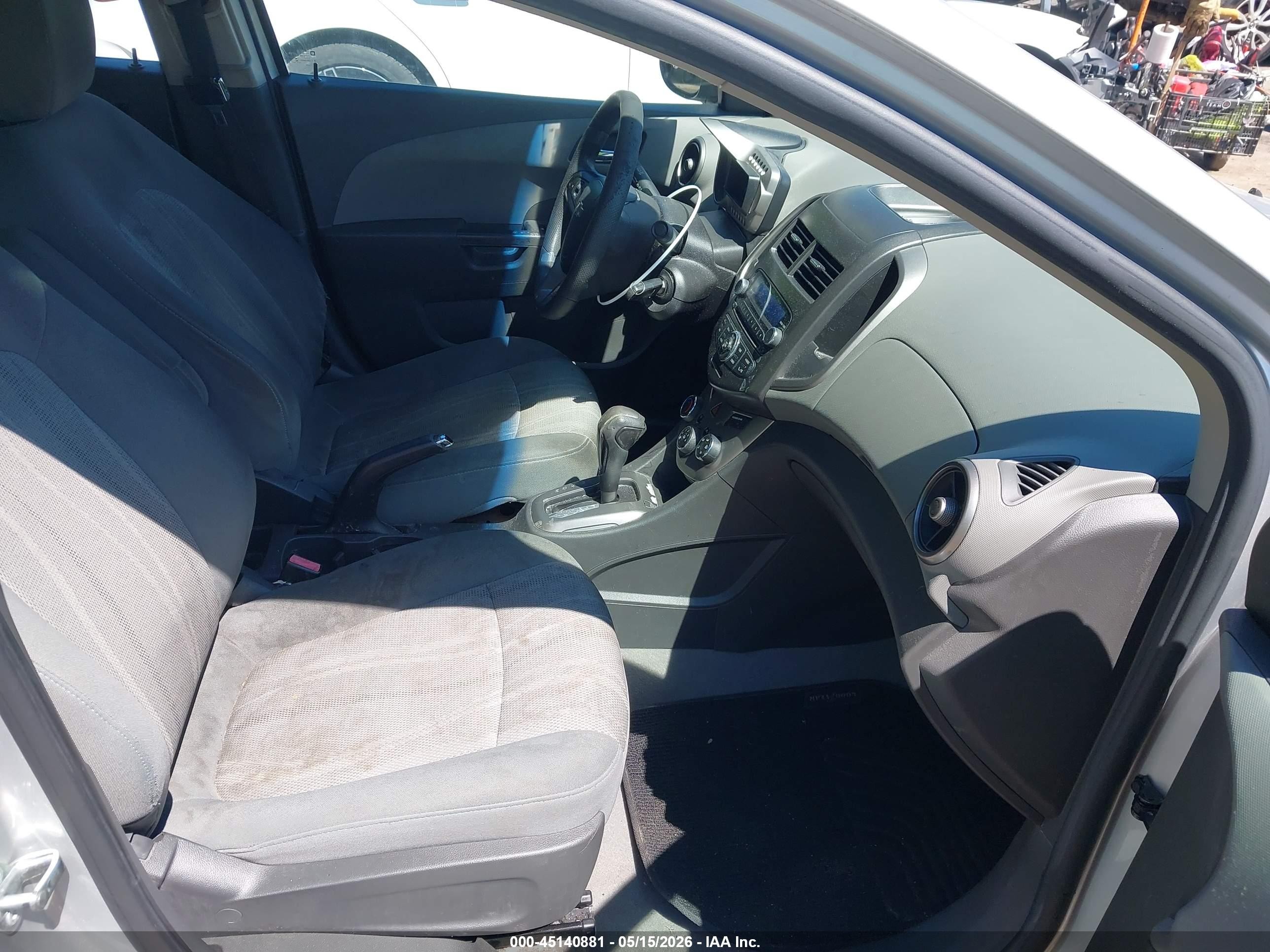 2013 Chevrolet Sonic Lt Auto Silver vin: 1G1JC5SH8D4160226