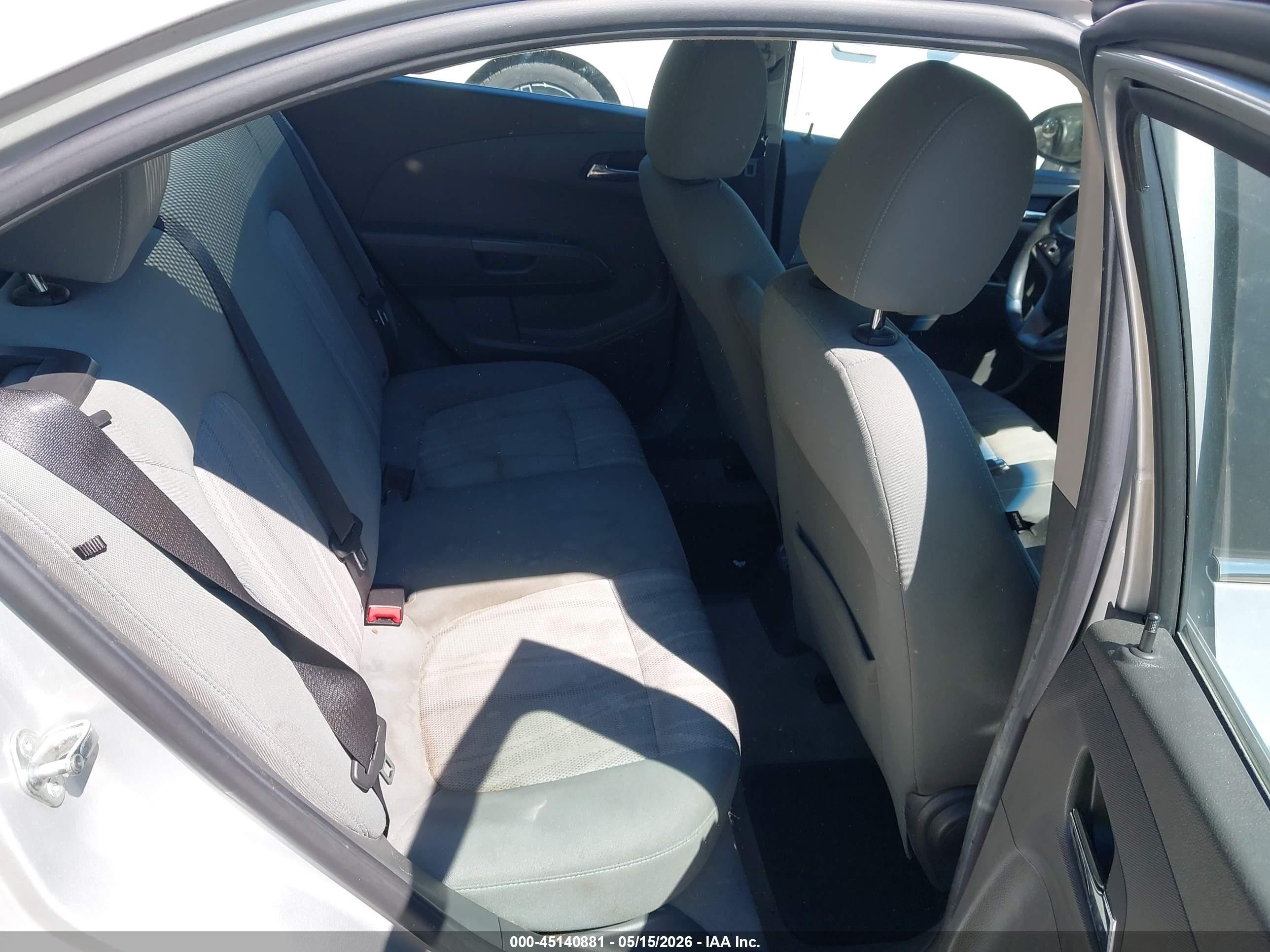 2013 Chevrolet Sonic Lt Auto Silver vin: 1G1JC5SH8D4160226