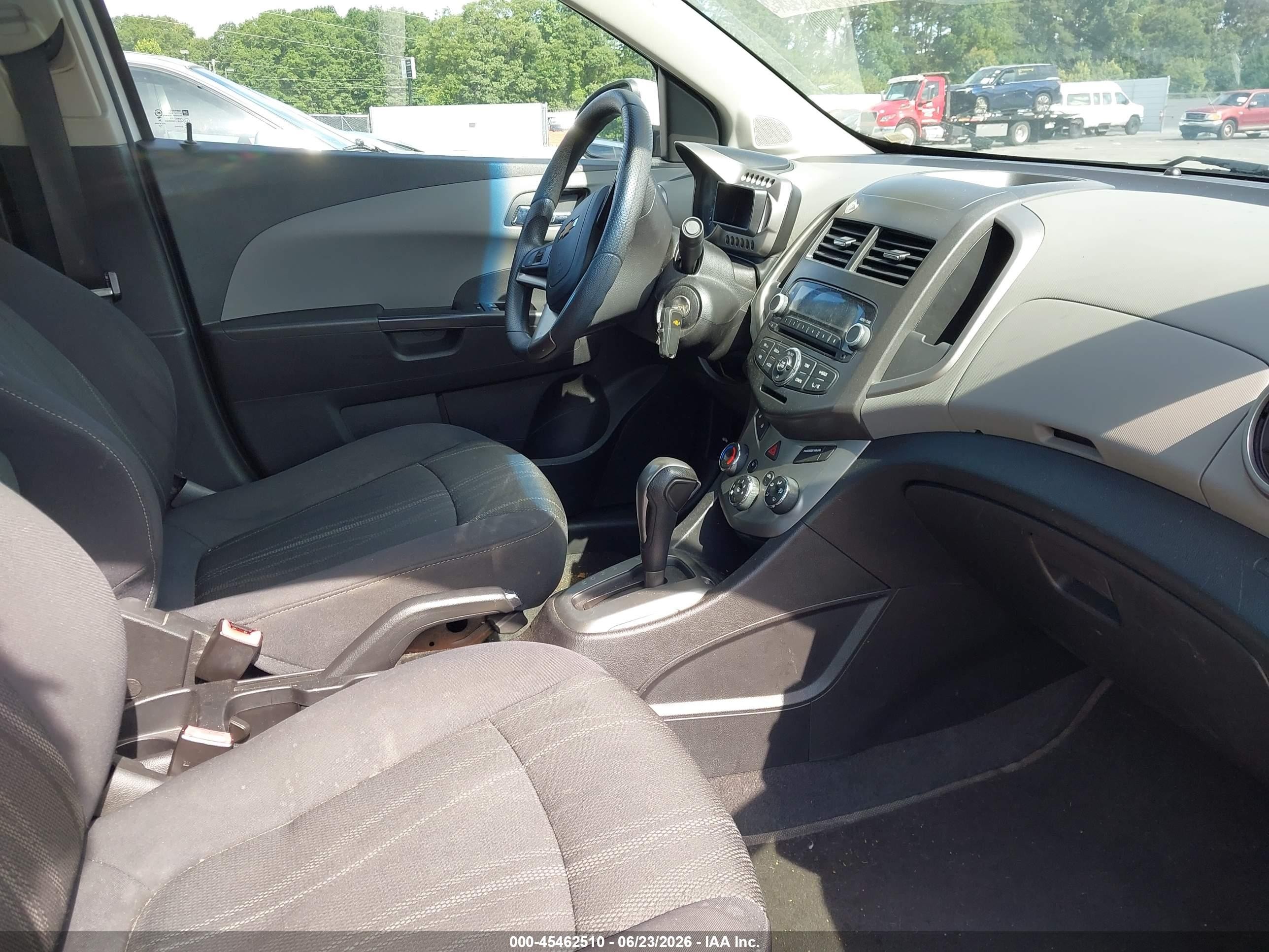 2013 Chevrolet Sonic Lt Auto White vin: 1G1JC5SH8D4188950