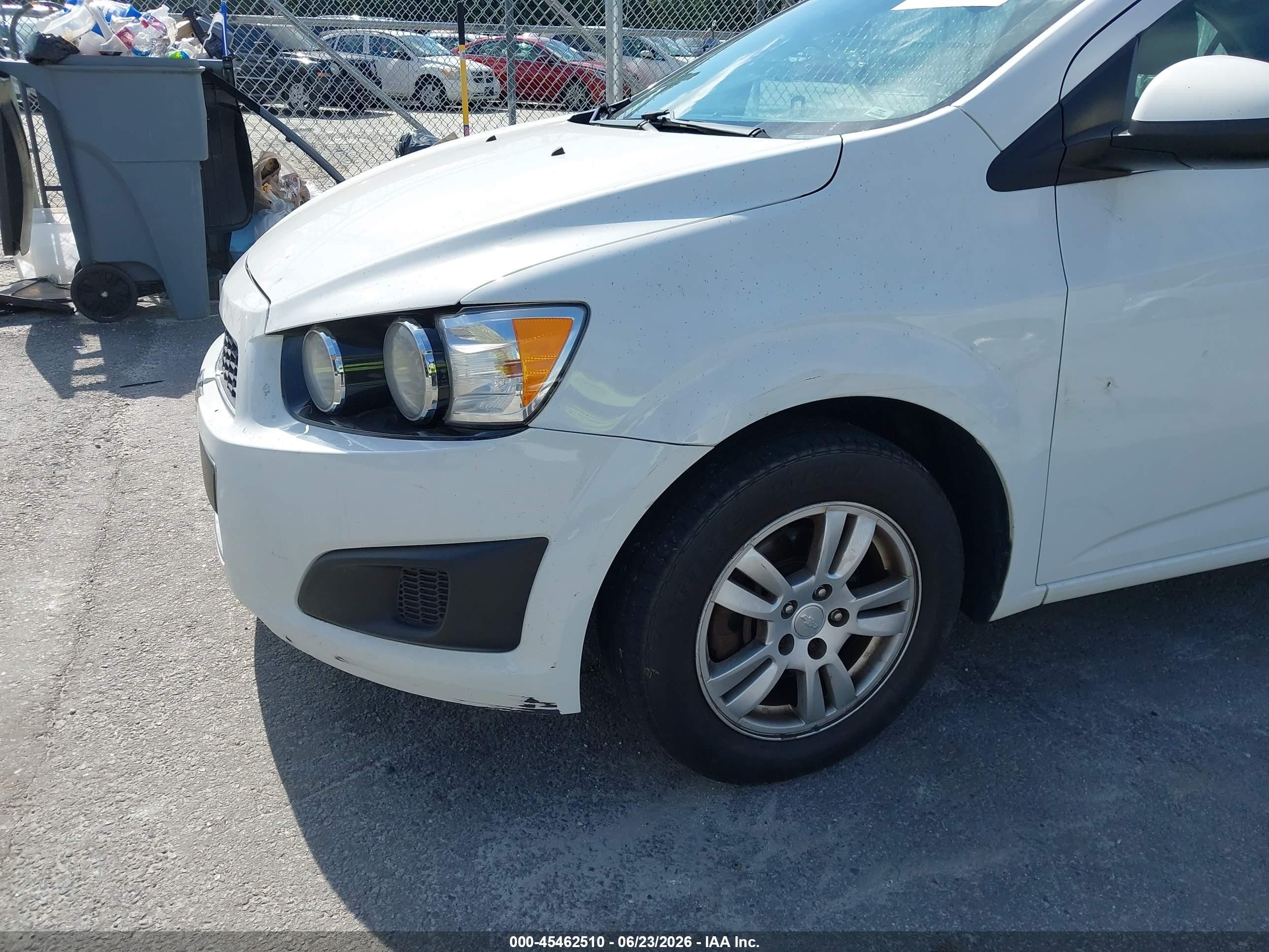 2013 Chevrolet Sonic Lt Auto White vin: 1G1JC5SH8D4188950