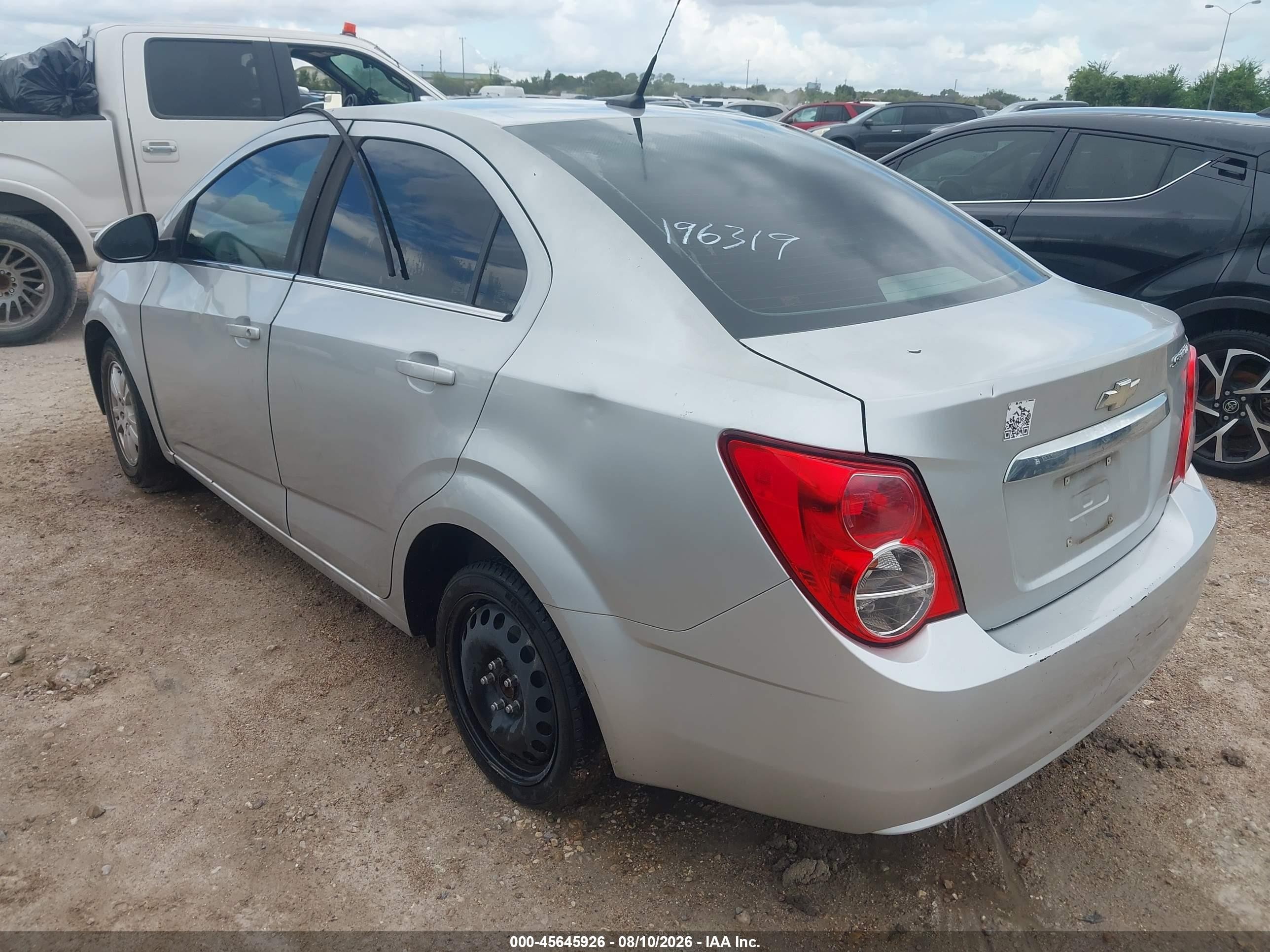 2013 Chevrolet Sonic Lt Auto Серебряный vin: 1G1JC5SH8D4196319