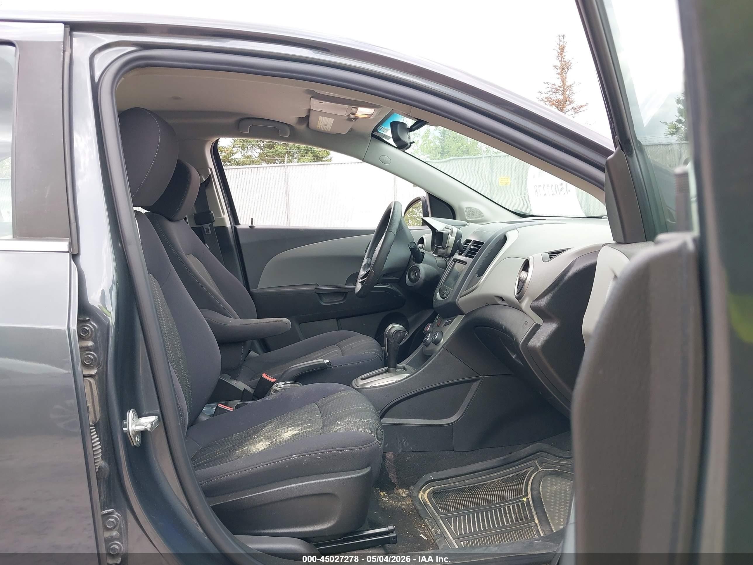 2013 Chevrolet Sonic Lt Auto Gray vin: 1G1JC5SH8D4232297