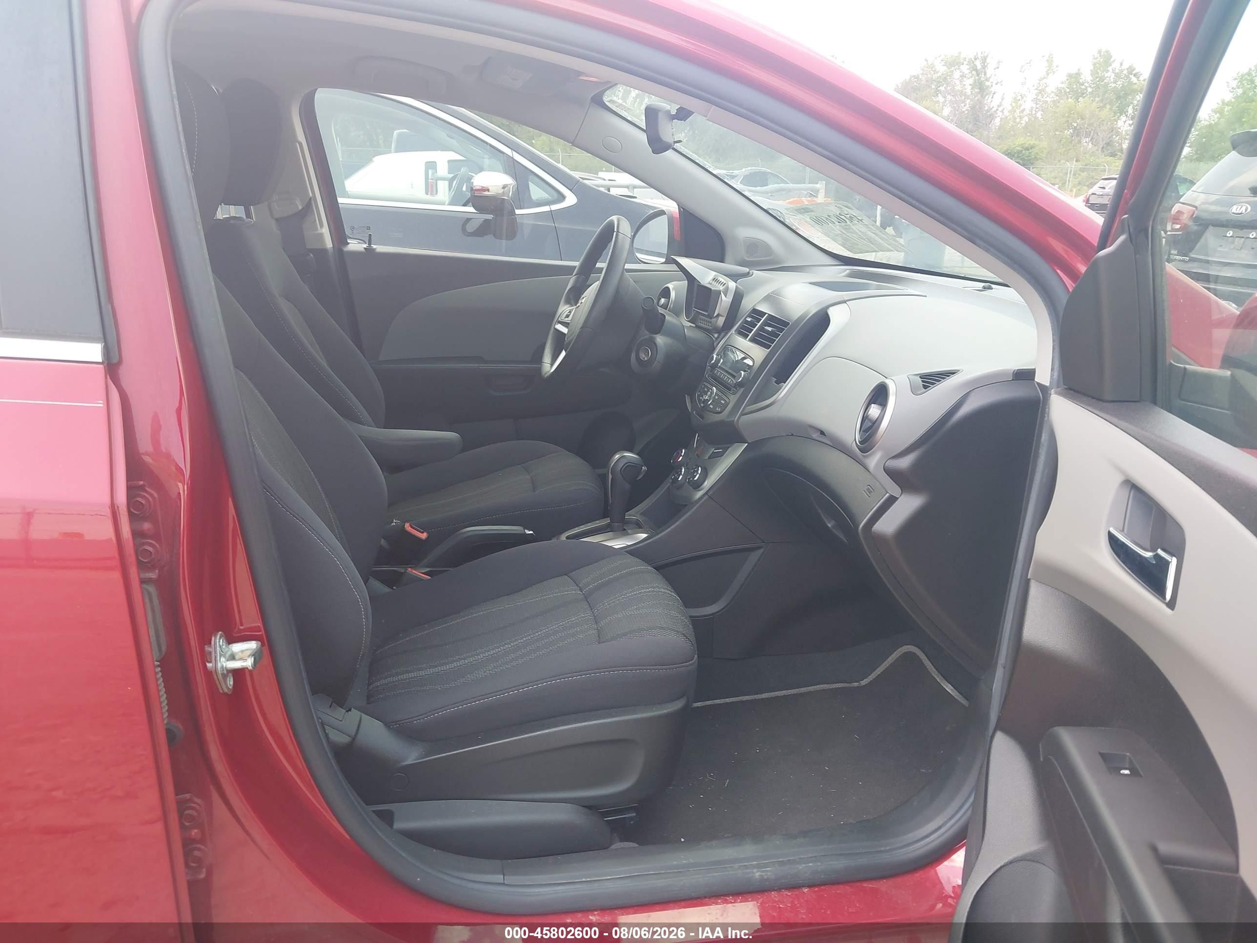 2015 Chevrolet Sonic Lt Auto Красный vin: 1G1JC5SH8F4103978
