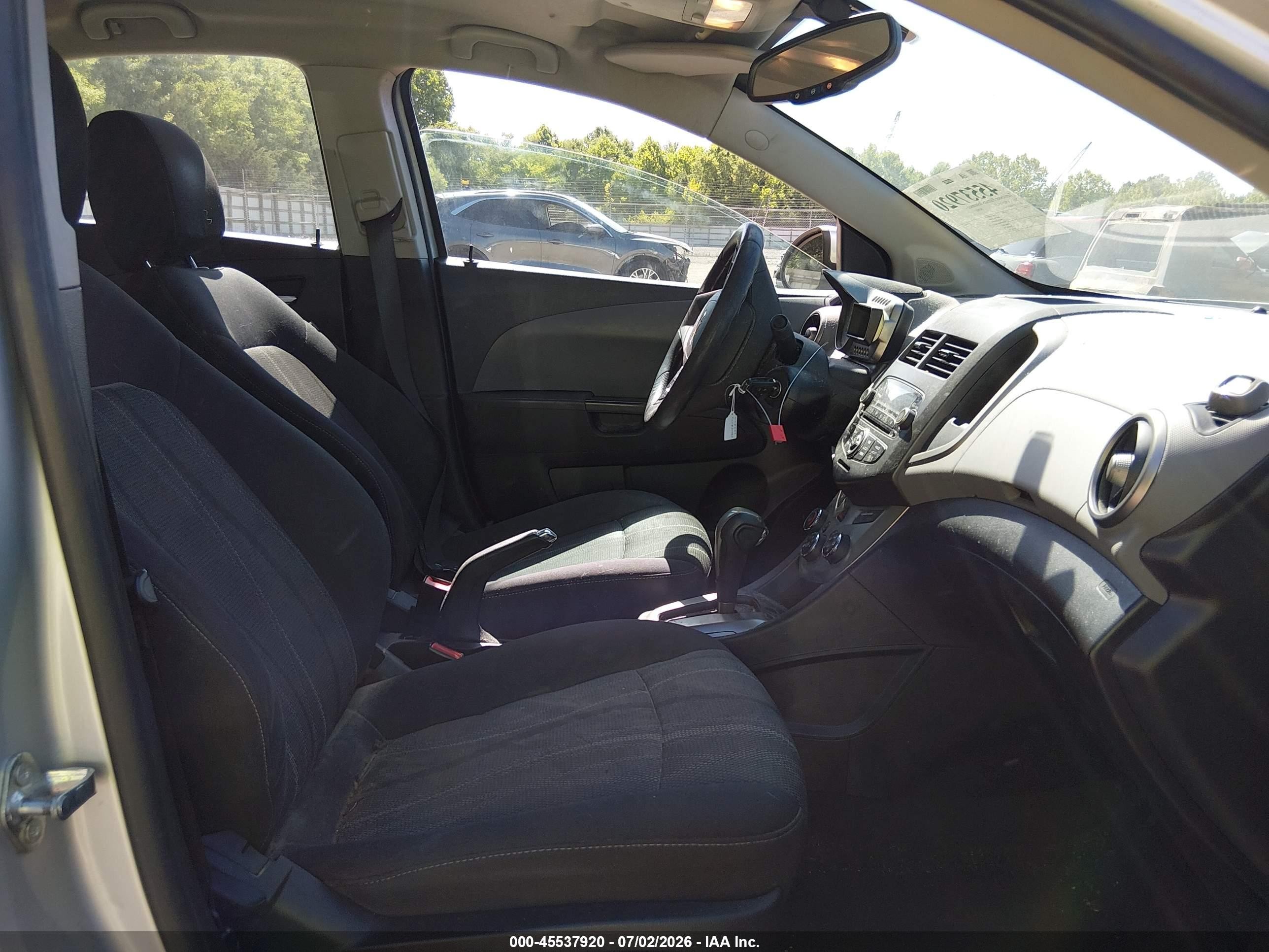 2015 Chevrolet Sonic Lt Auto Silver vin: 1G1JC5SH8F4190717