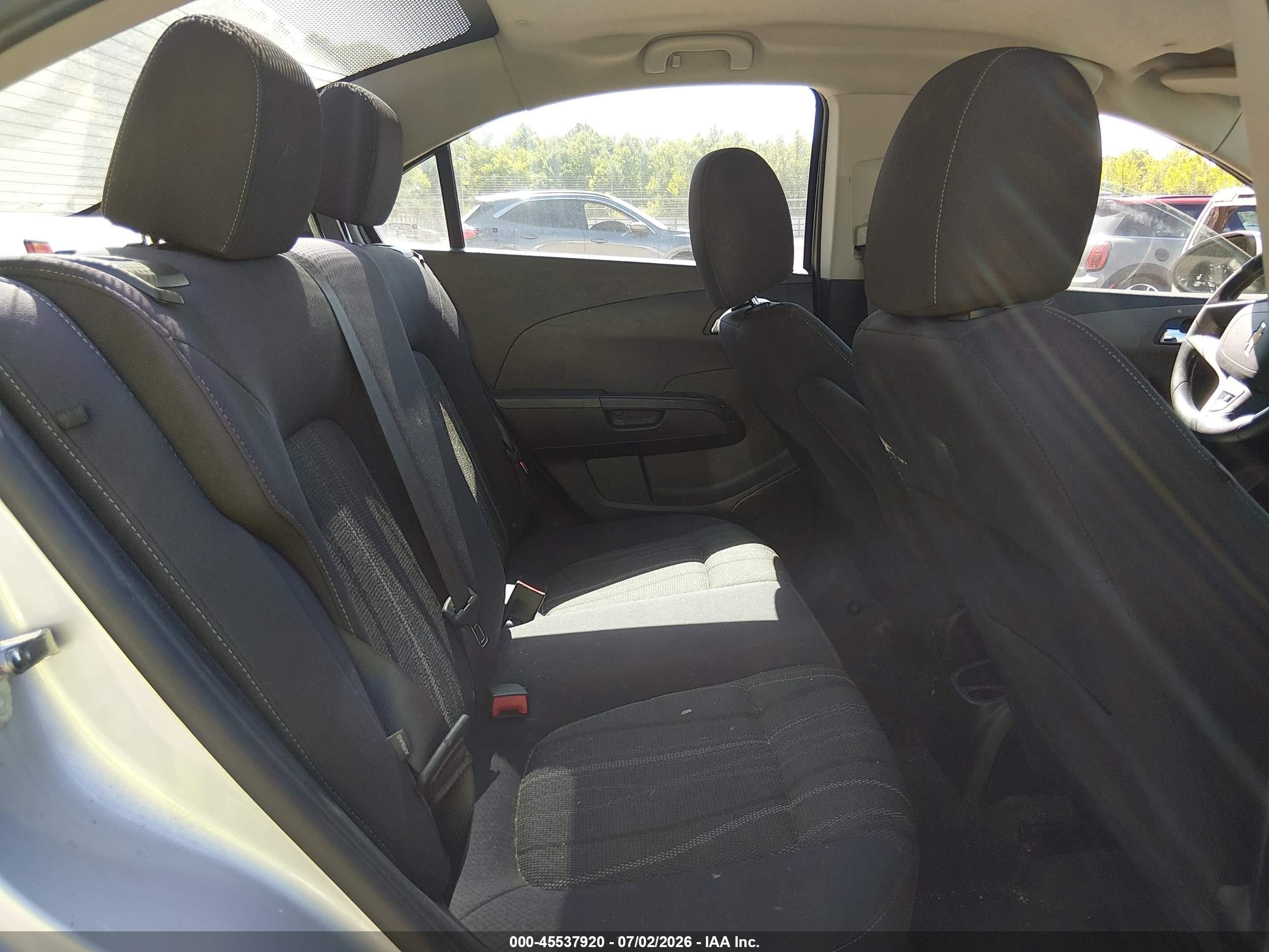 2015 Chevrolet Sonic Lt Auto Silver vin: 1G1JC5SH8F4190717
